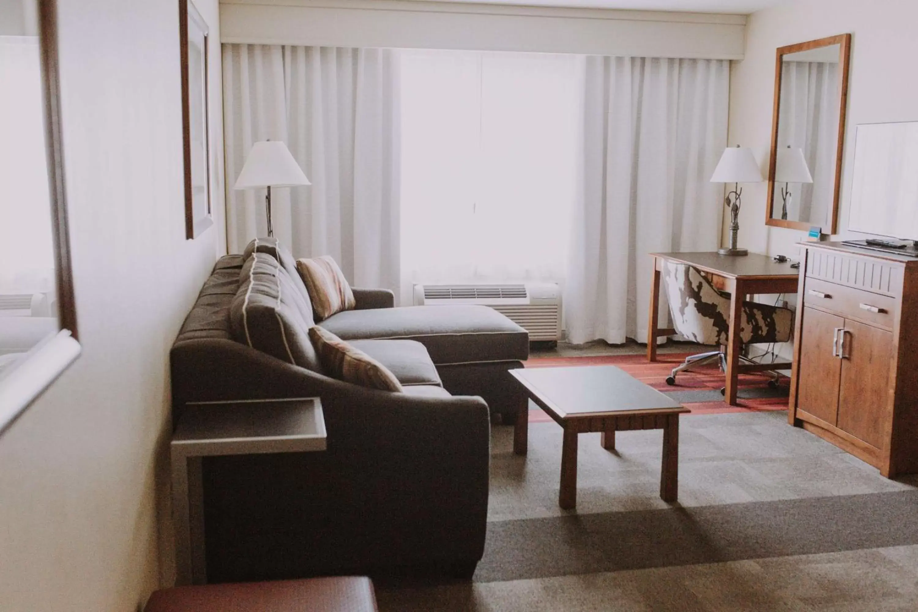 Bedroom, Seating Area in Hampton Inn & Suites Green River