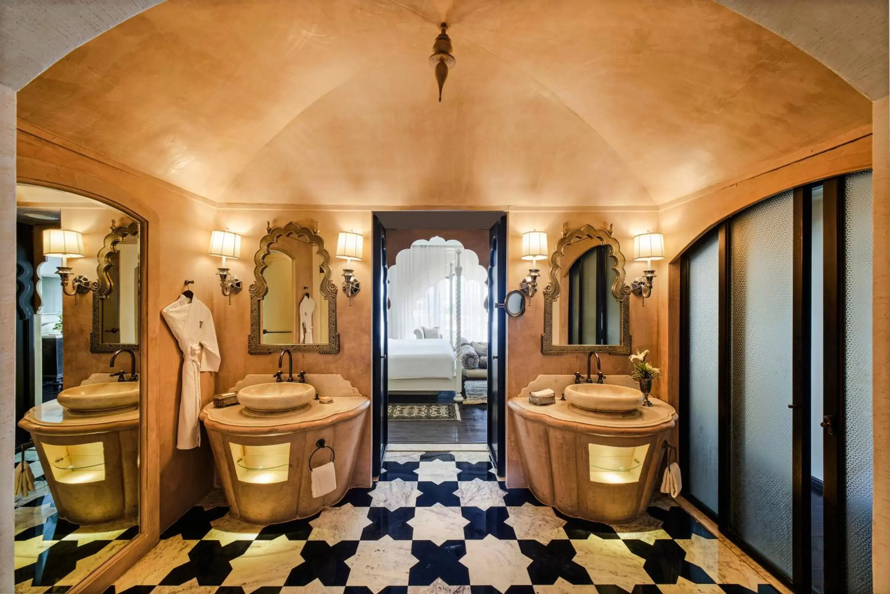 Bathroom in Fairmont Jaipur