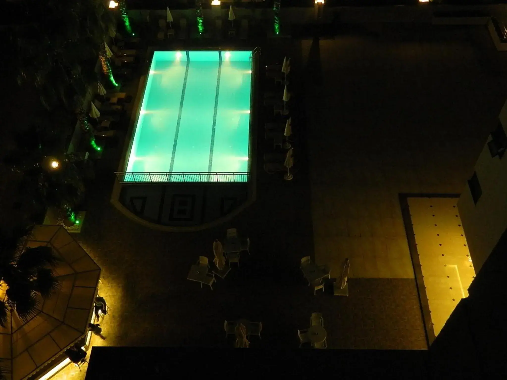 Swimming pool in City Live Hotel