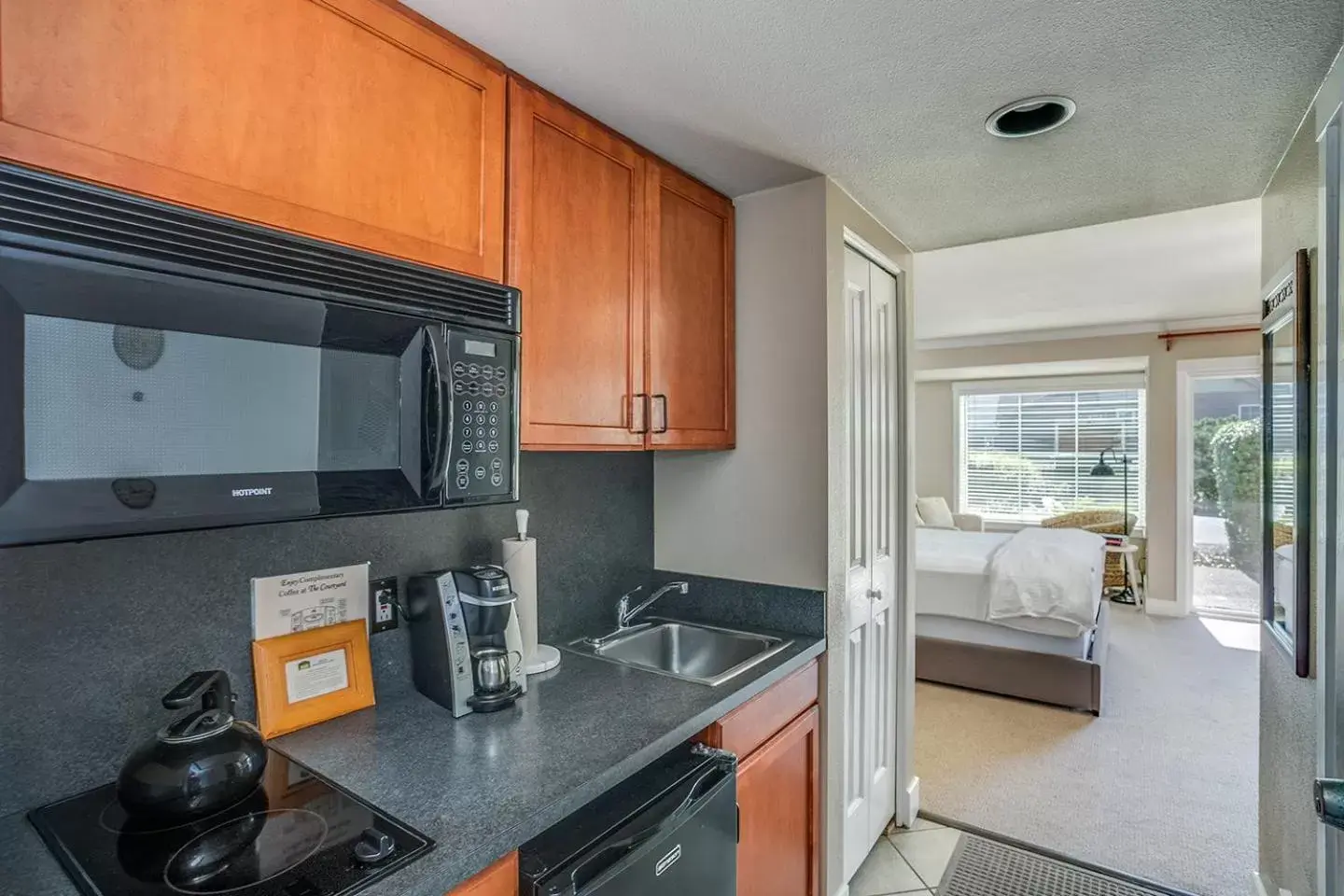 Kitchen or kitchenette, Kitchen/Kitchenette in Cannon Beach Hotel Collection