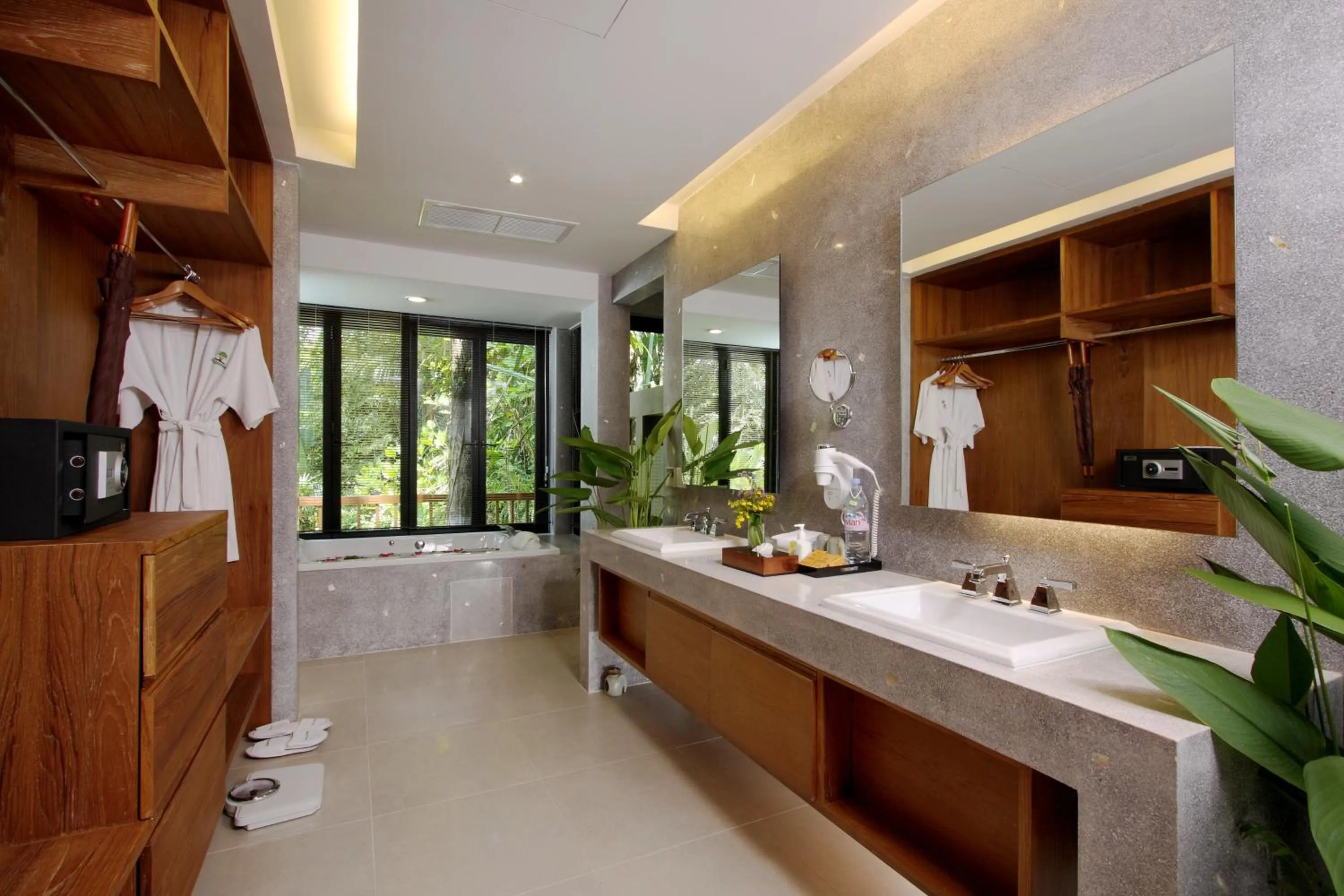 Bathroom in Khaolak Paradise Resort