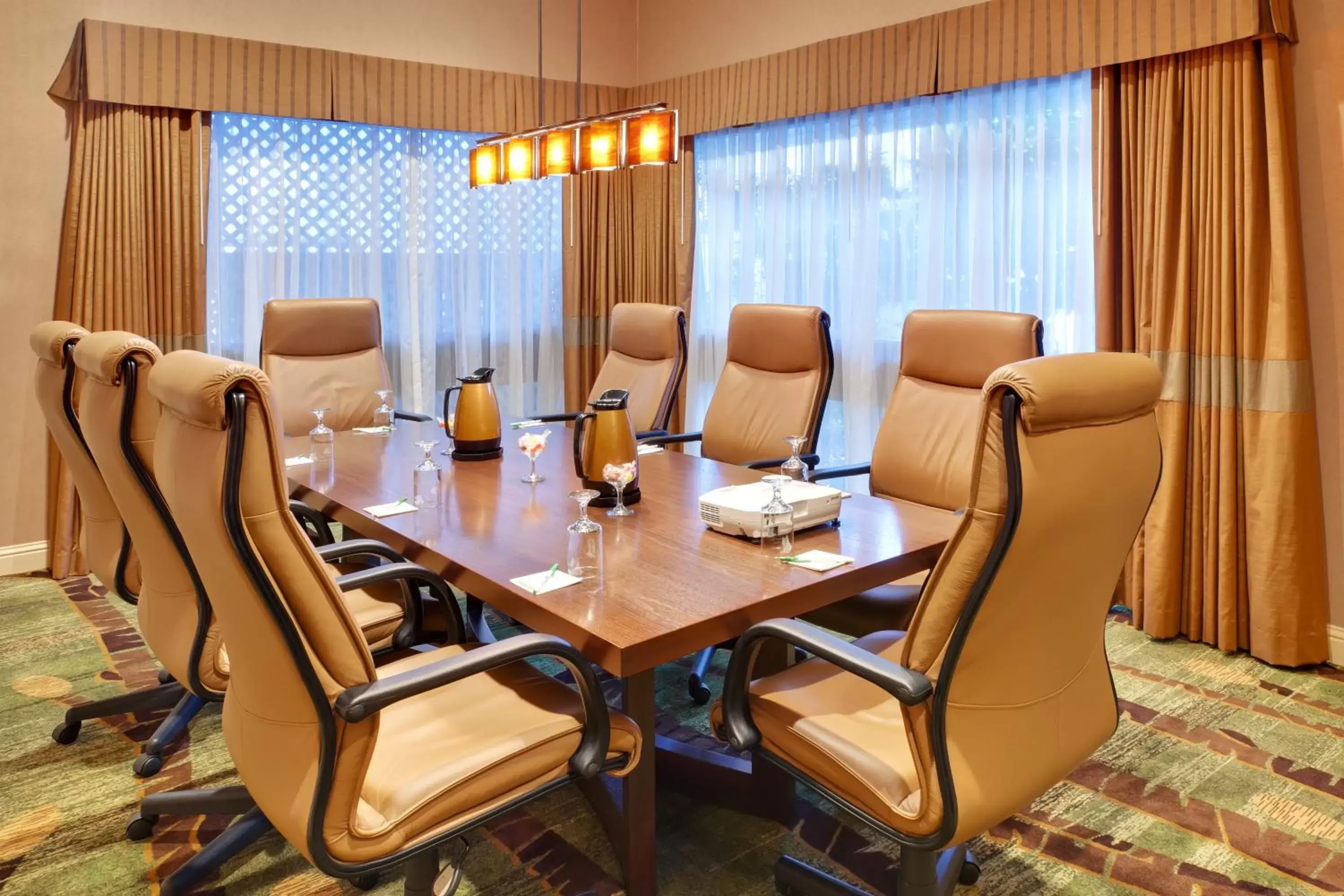 Meeting/conference room in Holiday Inn Dublin - Pleasanton, an IHG Hotel