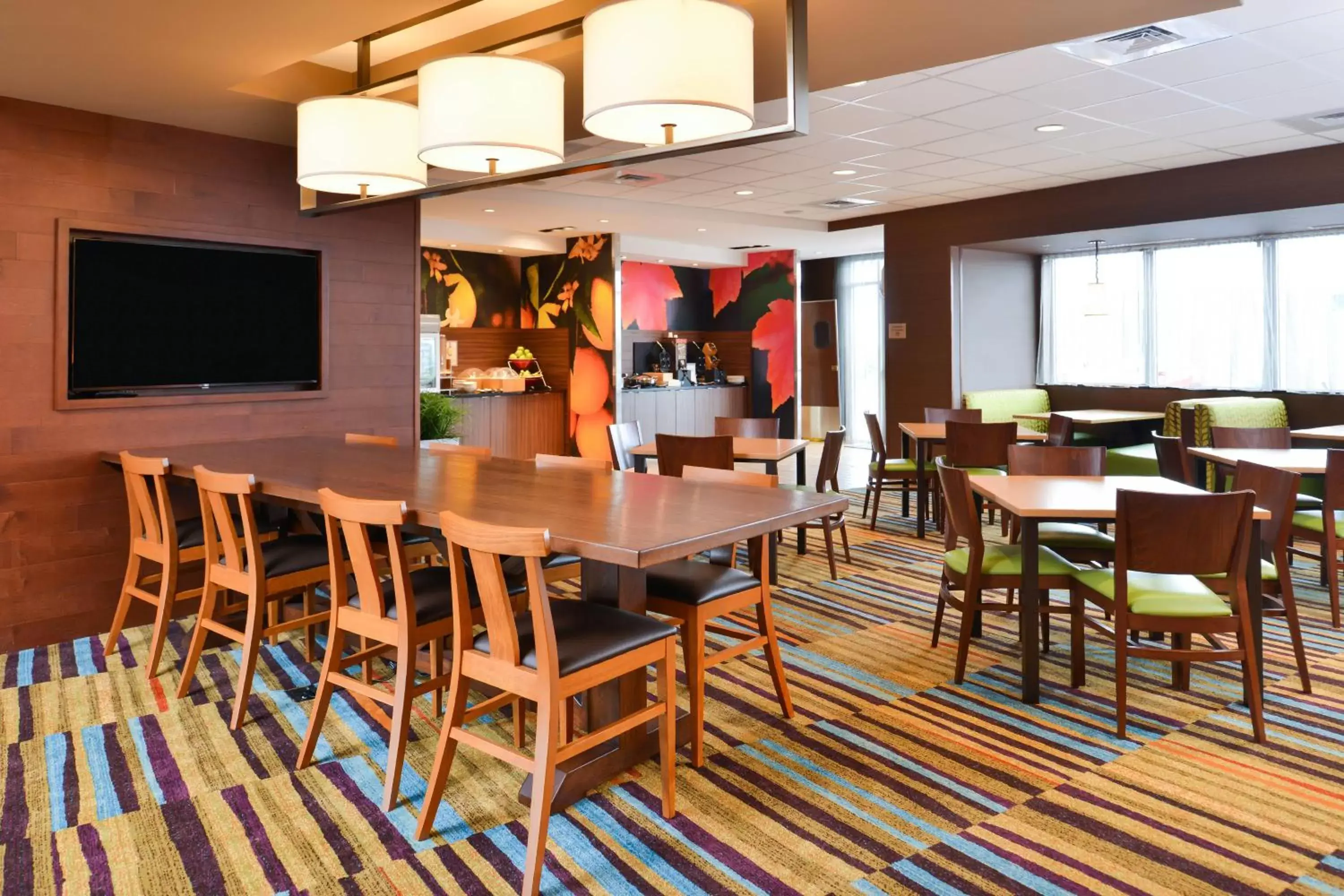 Restaurant/places to eat, Lounge/Bar in Fairfield Inn & Suites by Marriott Warrensburg