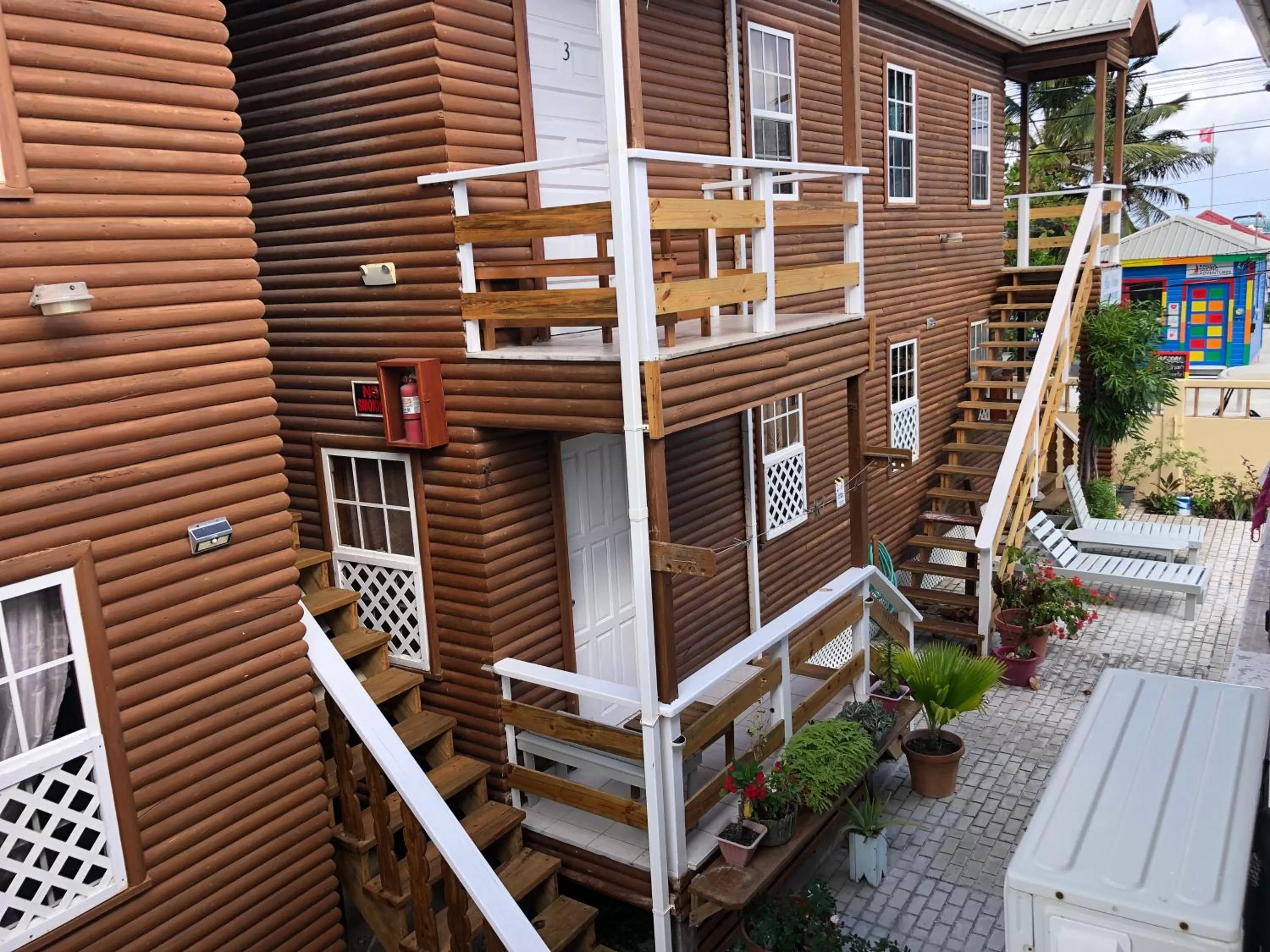 Blue Wave Guest House