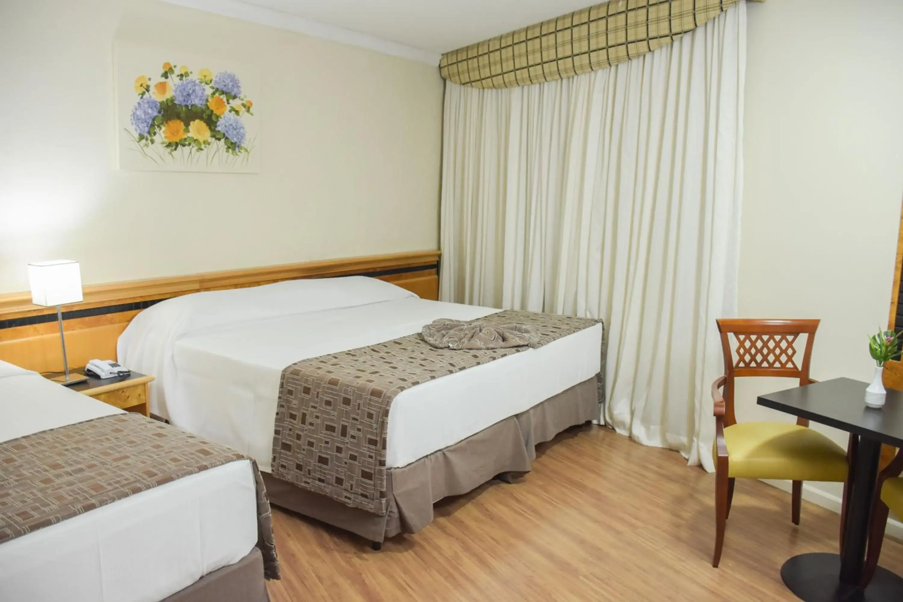 Bedroom, Bed in Golden Park Internacional Foz & Convenções