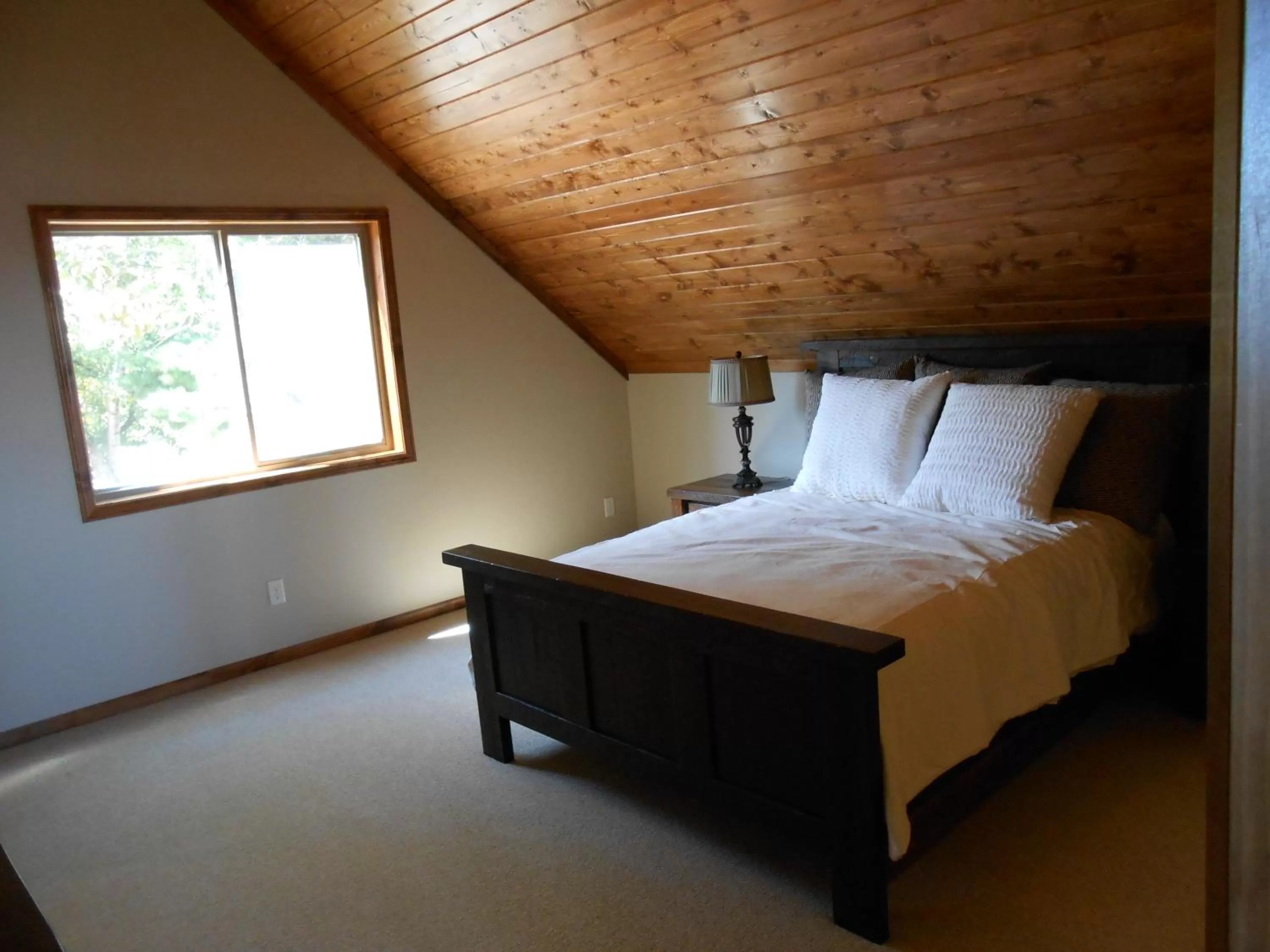 Bed in Quarterdeck Resort