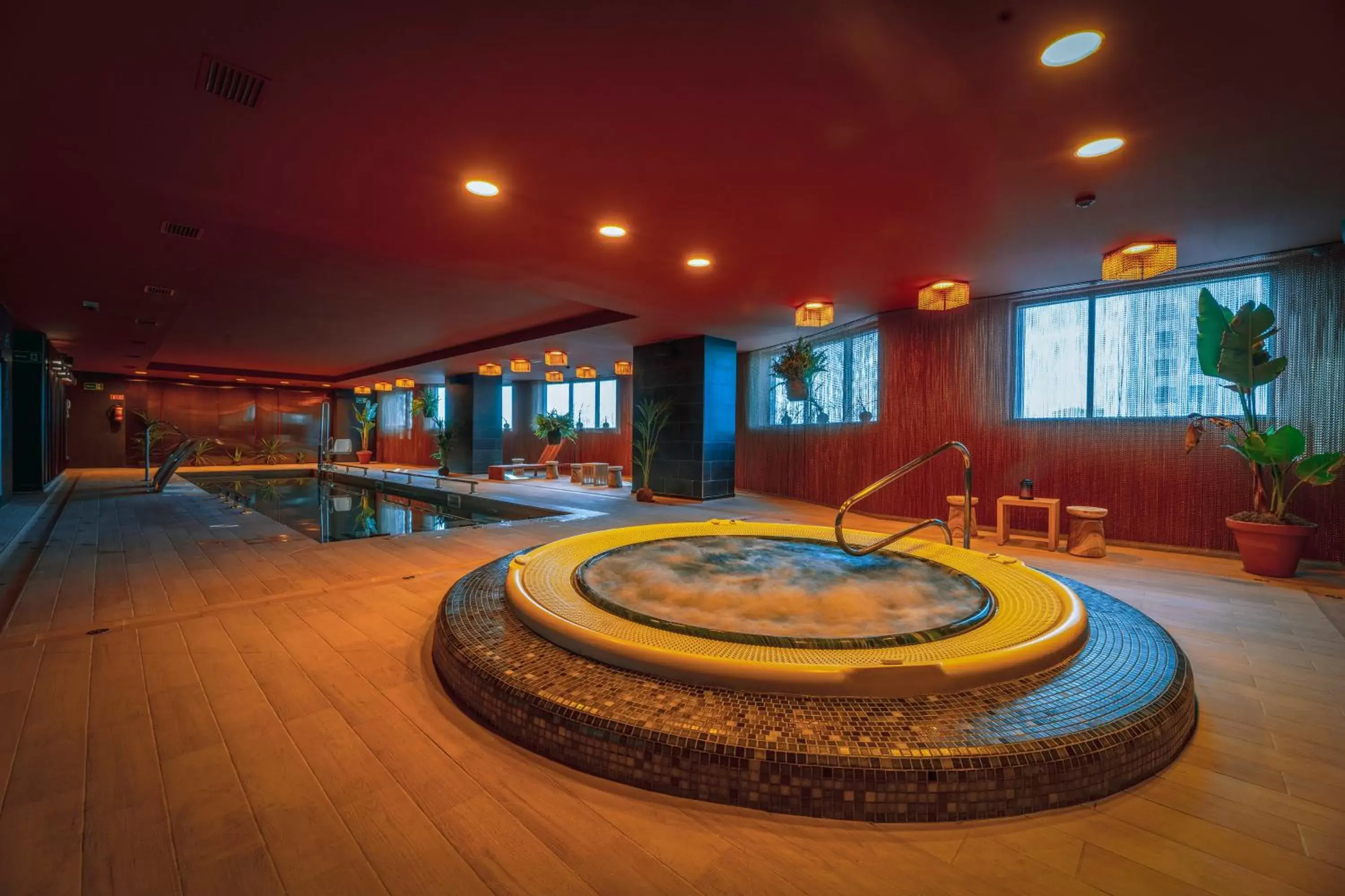 Spa and wellness centre/facilities, Swimming Pool in Melia Valencia