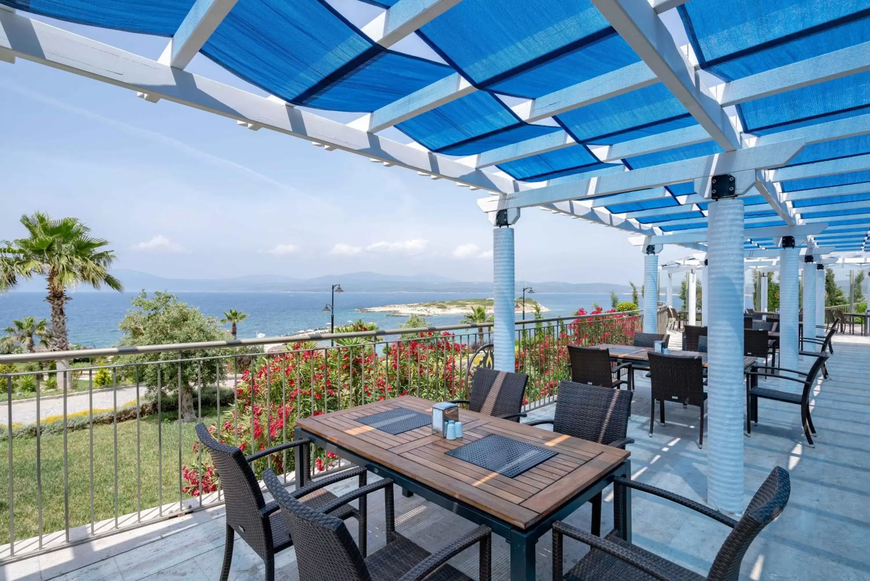 Restaurant/places to eat in Royal Teos Thermal Resort Clinic & Spa - Halal Hotel Restaurant/places to eat in Royal Teos Thermal Resort Clinic & Spa - Halal Hotel