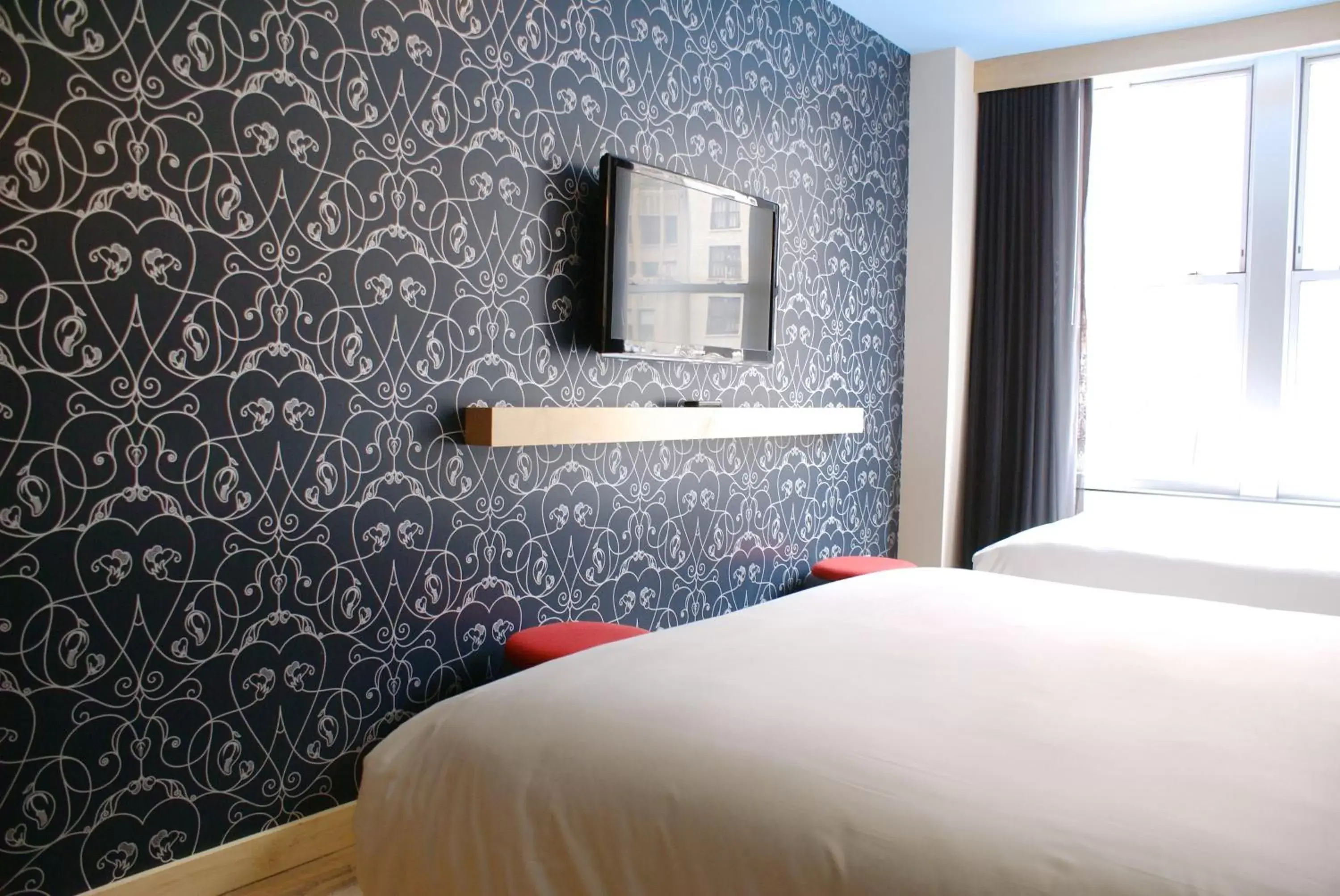 Photo of the whole room, Bed in TRYP by Wyndham New York City Times Square - Midtown