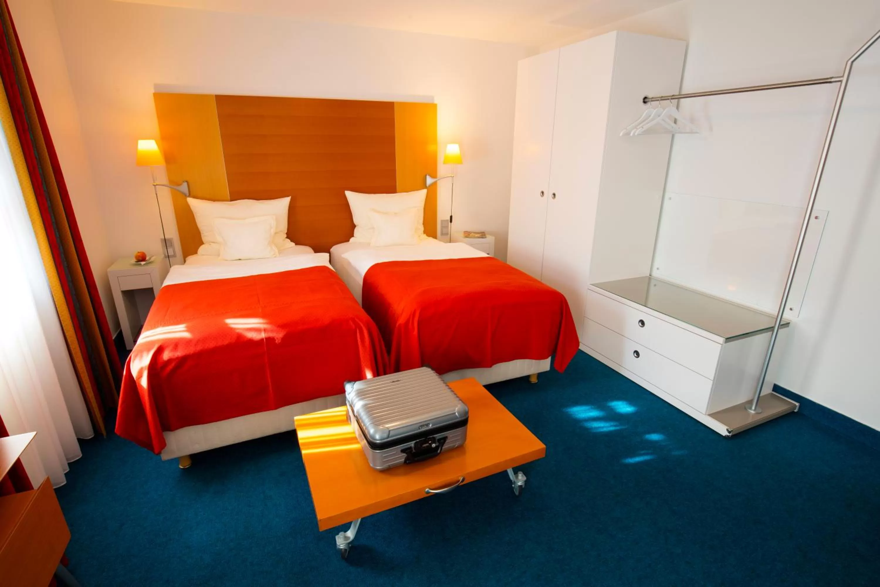 Shower, Bed in Design Hotel Zollamt