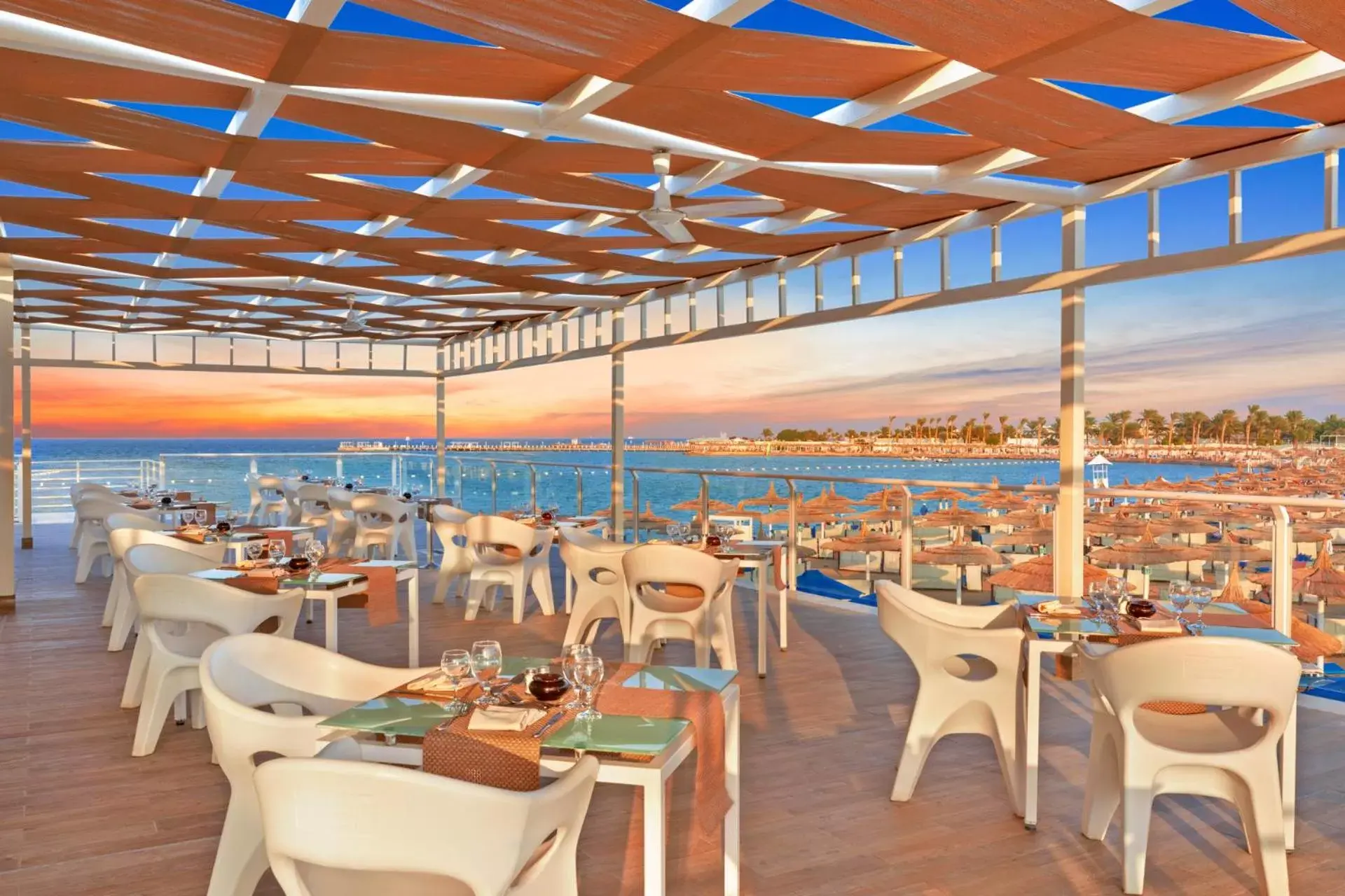 Restaurant/Places to Eat in Pickalbatros Dana Beach Resort - Hurghada