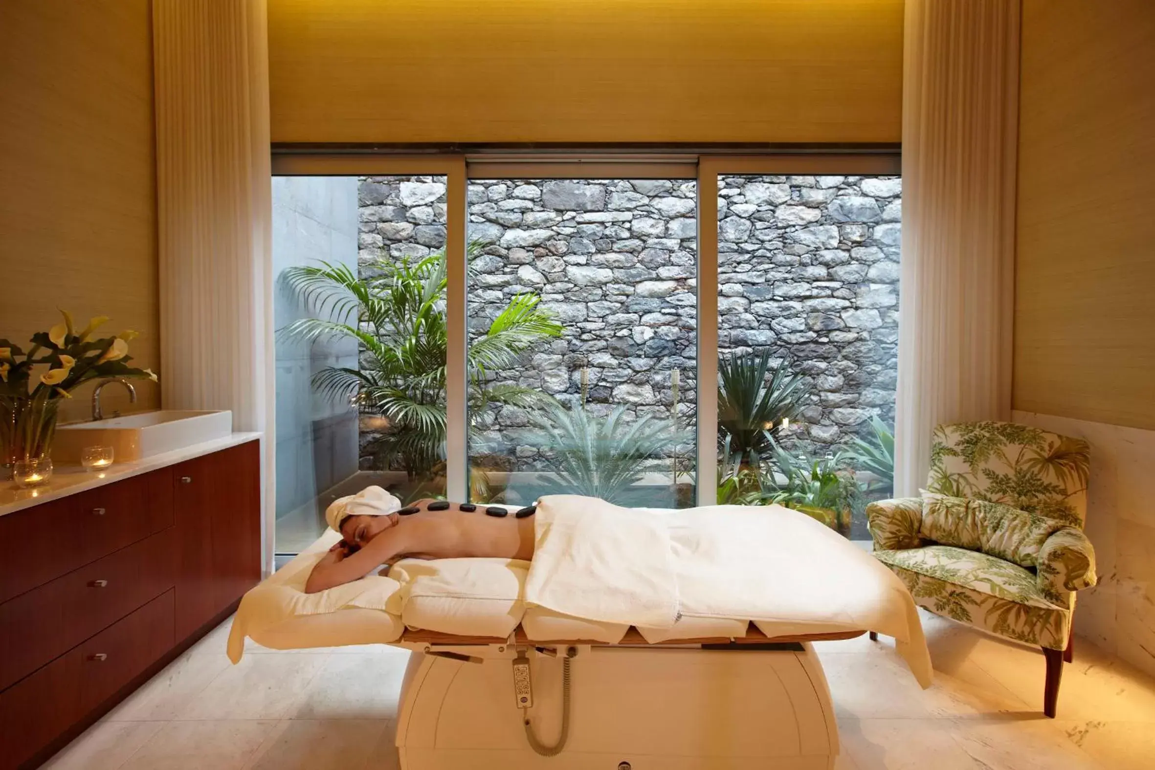 Spa and wellness centre/facilities in Casa Velha do Palheiro Relais & Chateaux