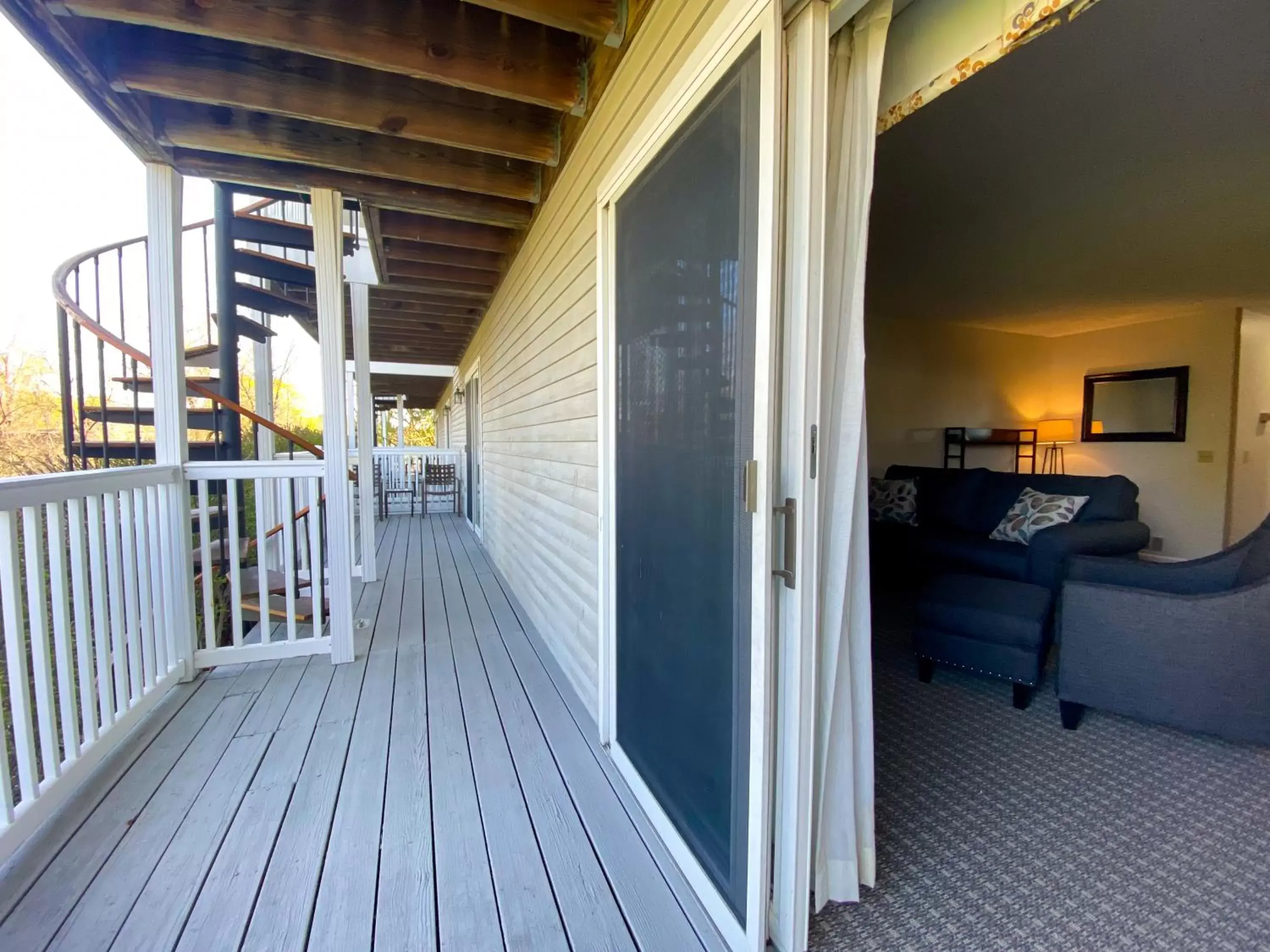 Balcony/Terrace in The Central Downtown Inn Suites