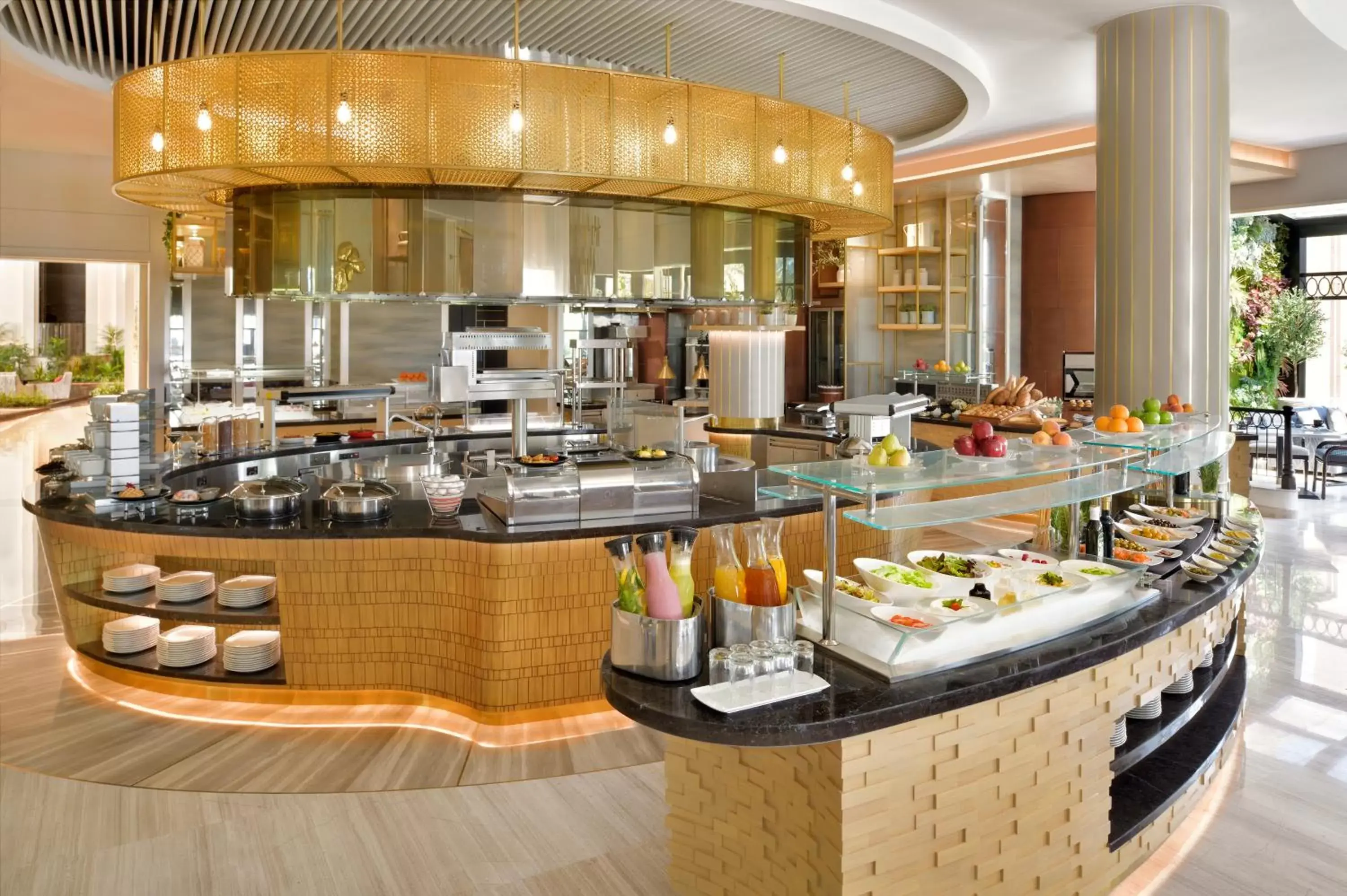 Restaurant/Places to Eat in Mövenpick Hotel Bahrain