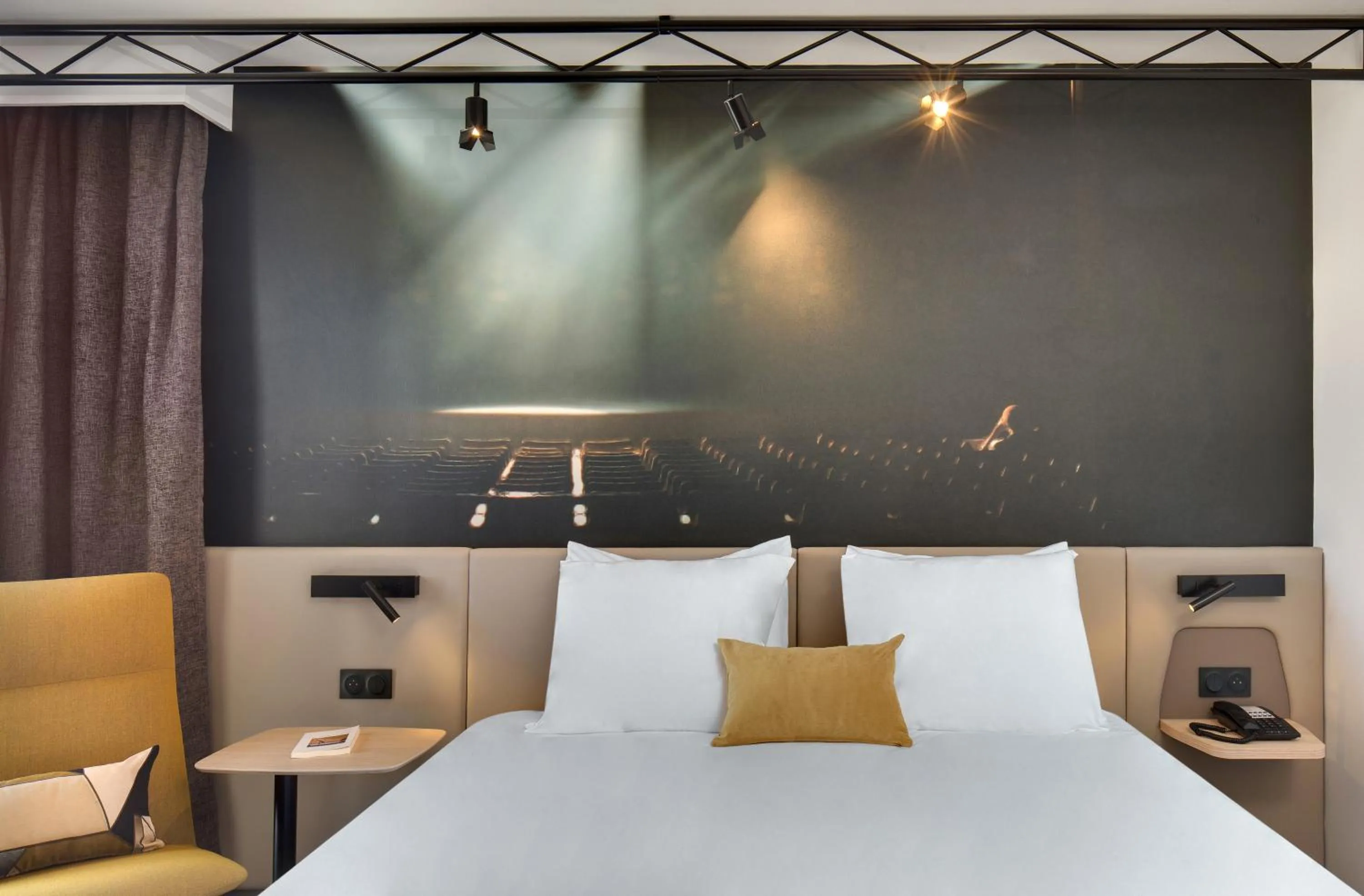 Bed in Mercure Montpellier Centre Comédie