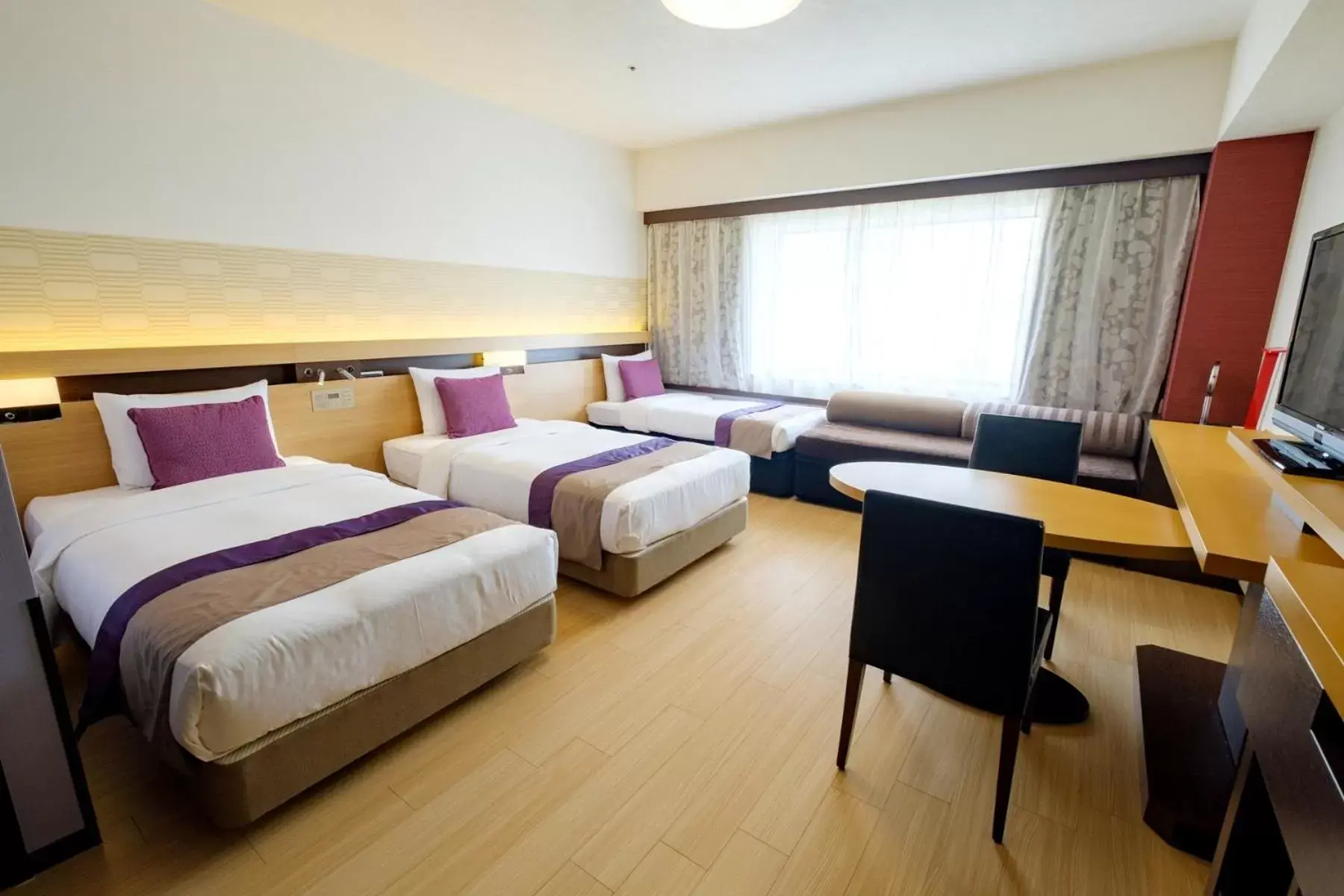 Bed in Hotel Metropolitan Edmont Tokyo