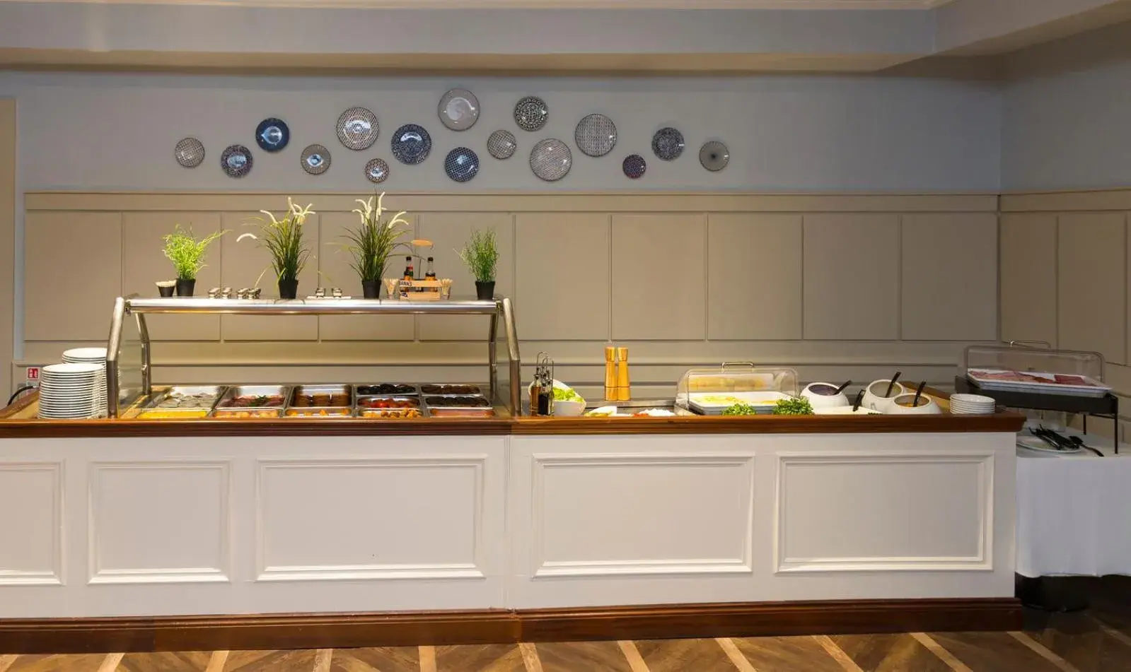 Restaurant/places to eat in Bonnington Hotel & Leisure Centre Restaurant/places to eat in Bonnington Hotel & Leisure Centre