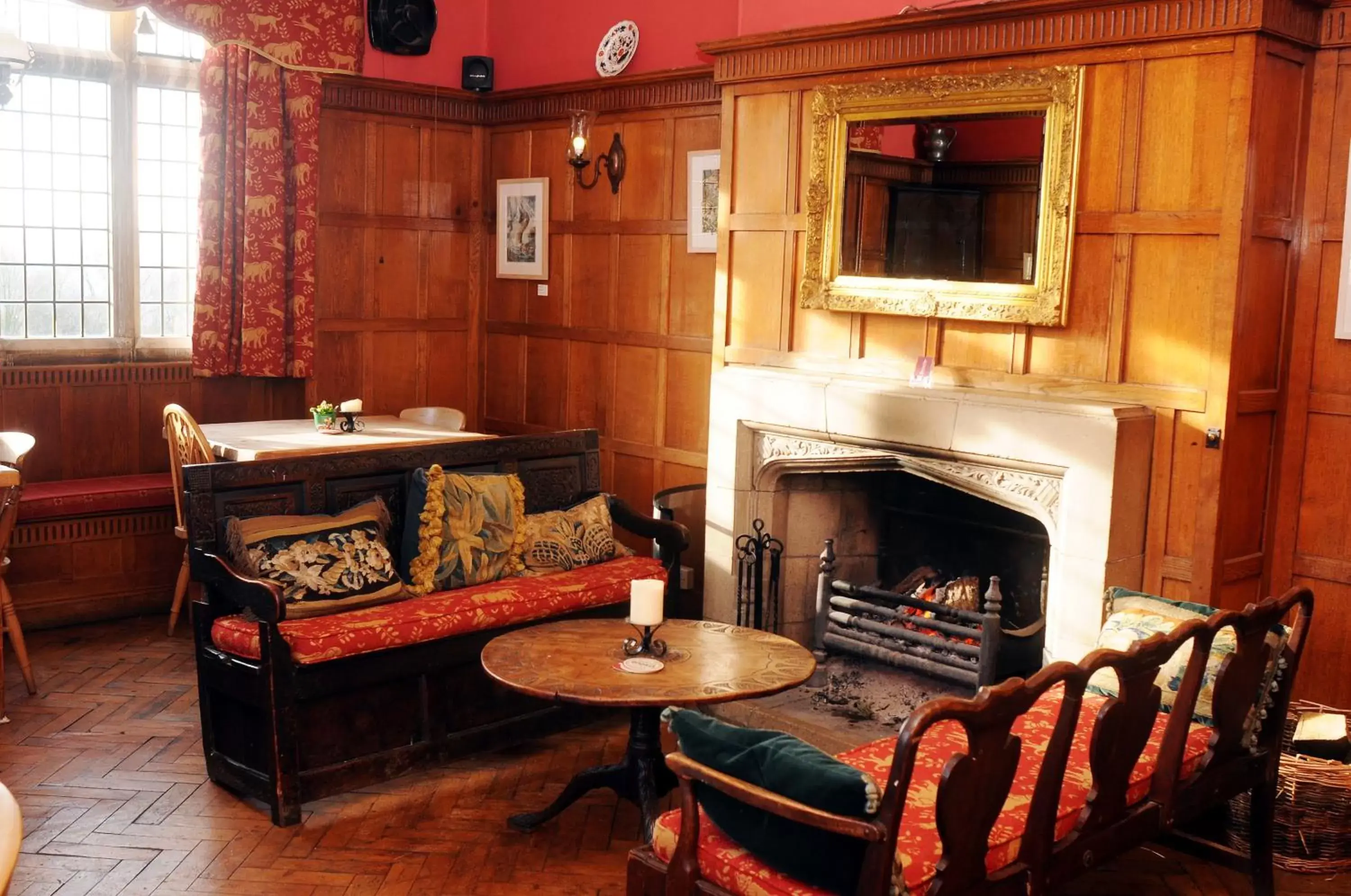 Lounge or bar, Seating Area in Amberley Inn