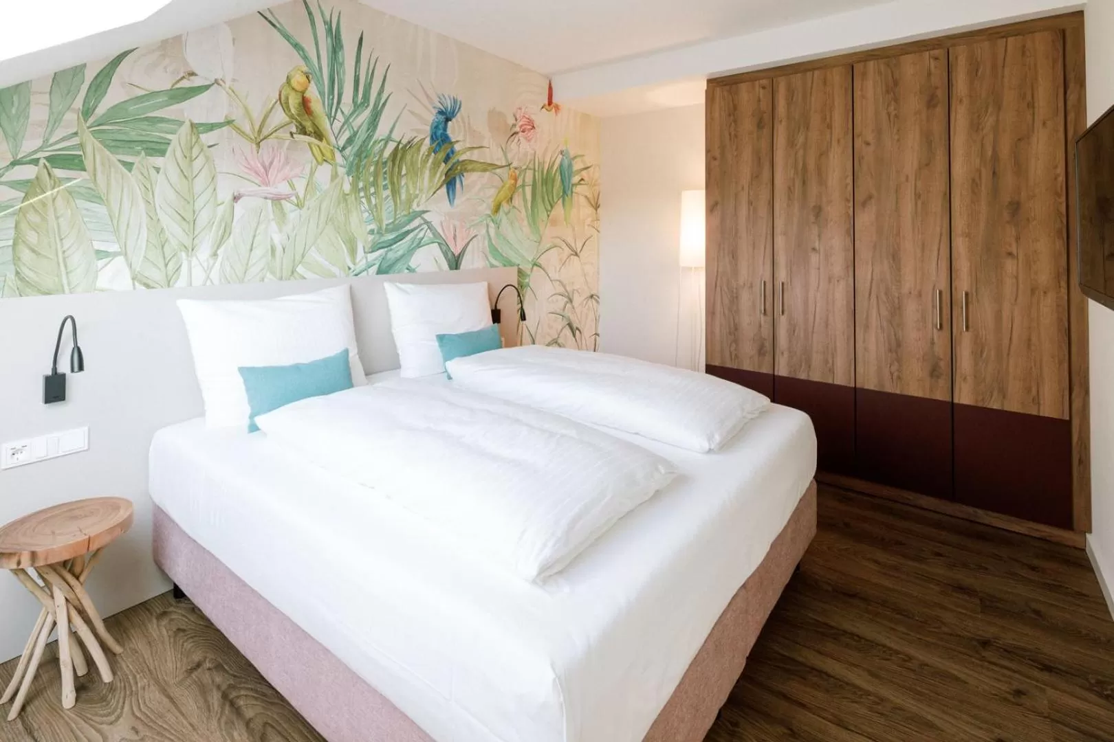 Bedroom, Bed in Hotel am Zoo