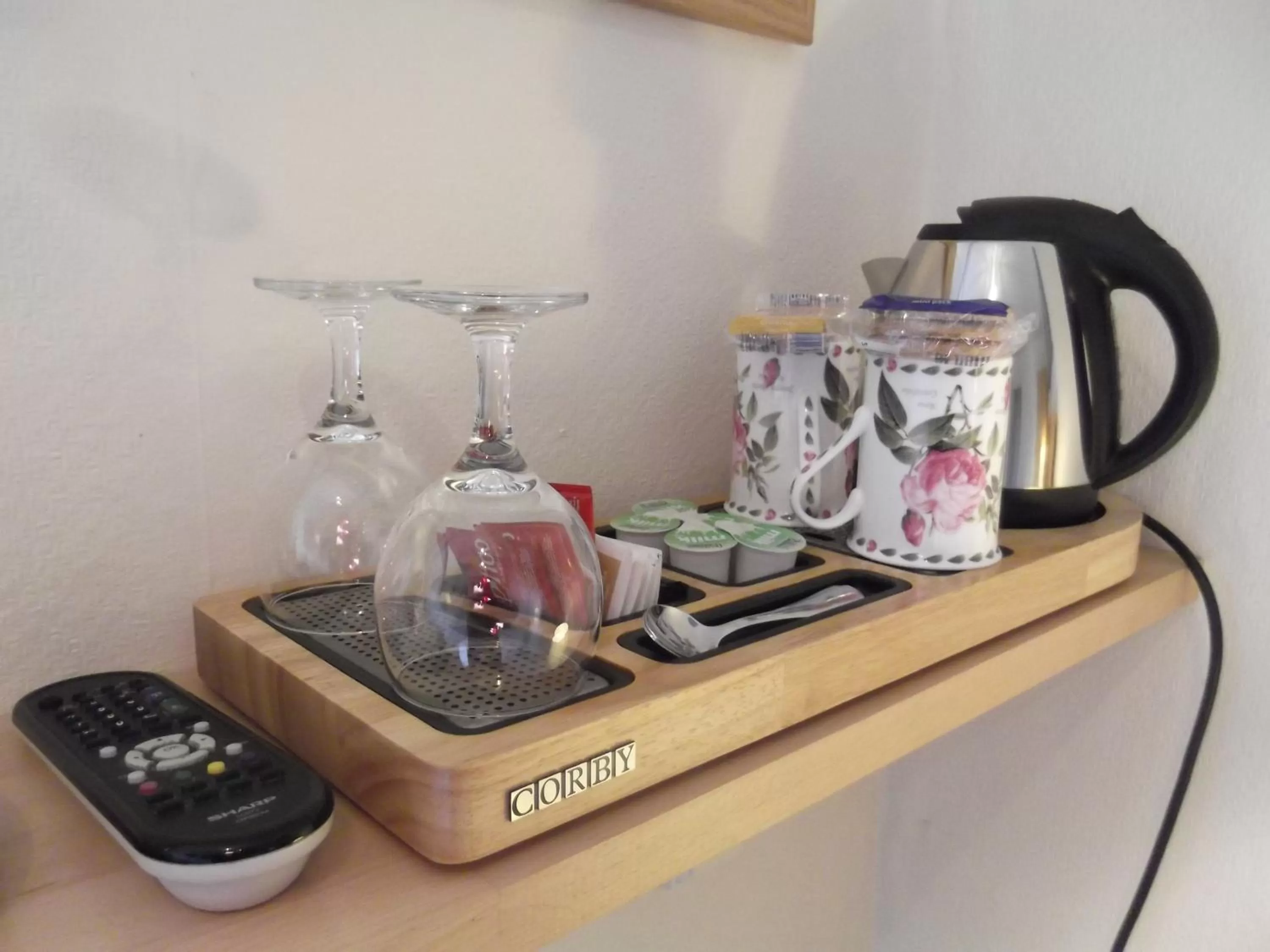 Coffee/tea facilities in The Bay House Lake View Guest House - Adults Only