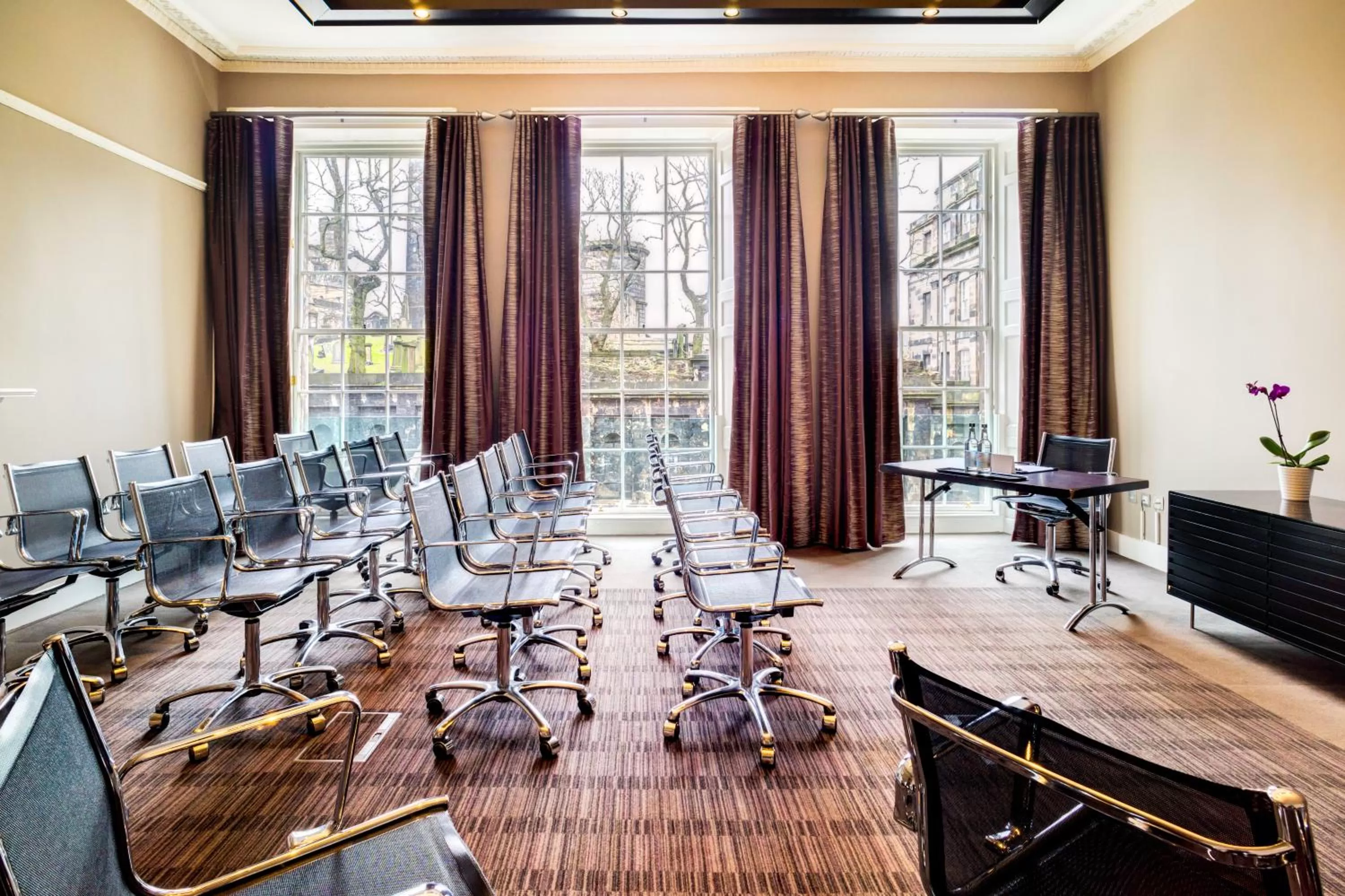 Business facilities in Apex Waterloo Place Hotel