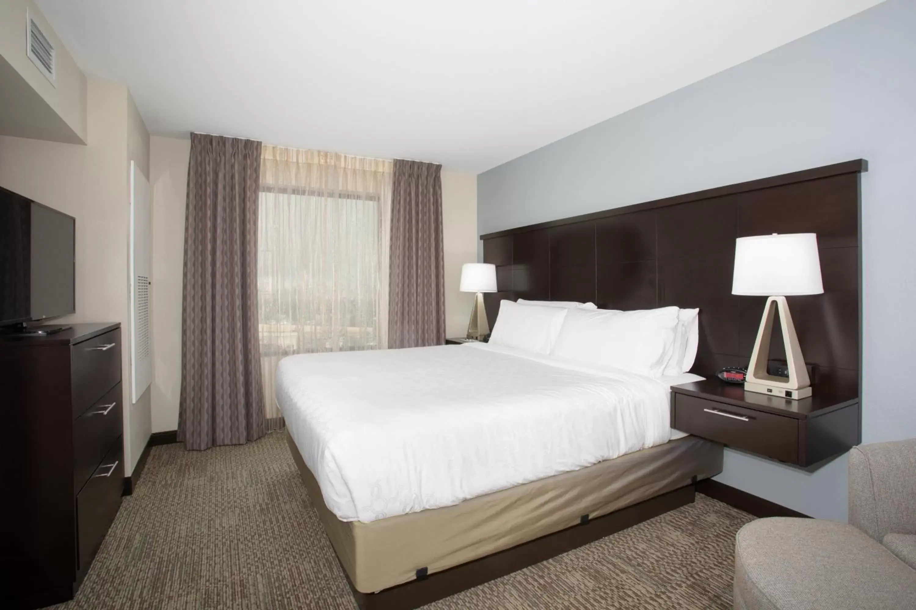 Bedroom, Bed in Staybridge Suites Denver South - Highlands Ranch, an IHG Hotel