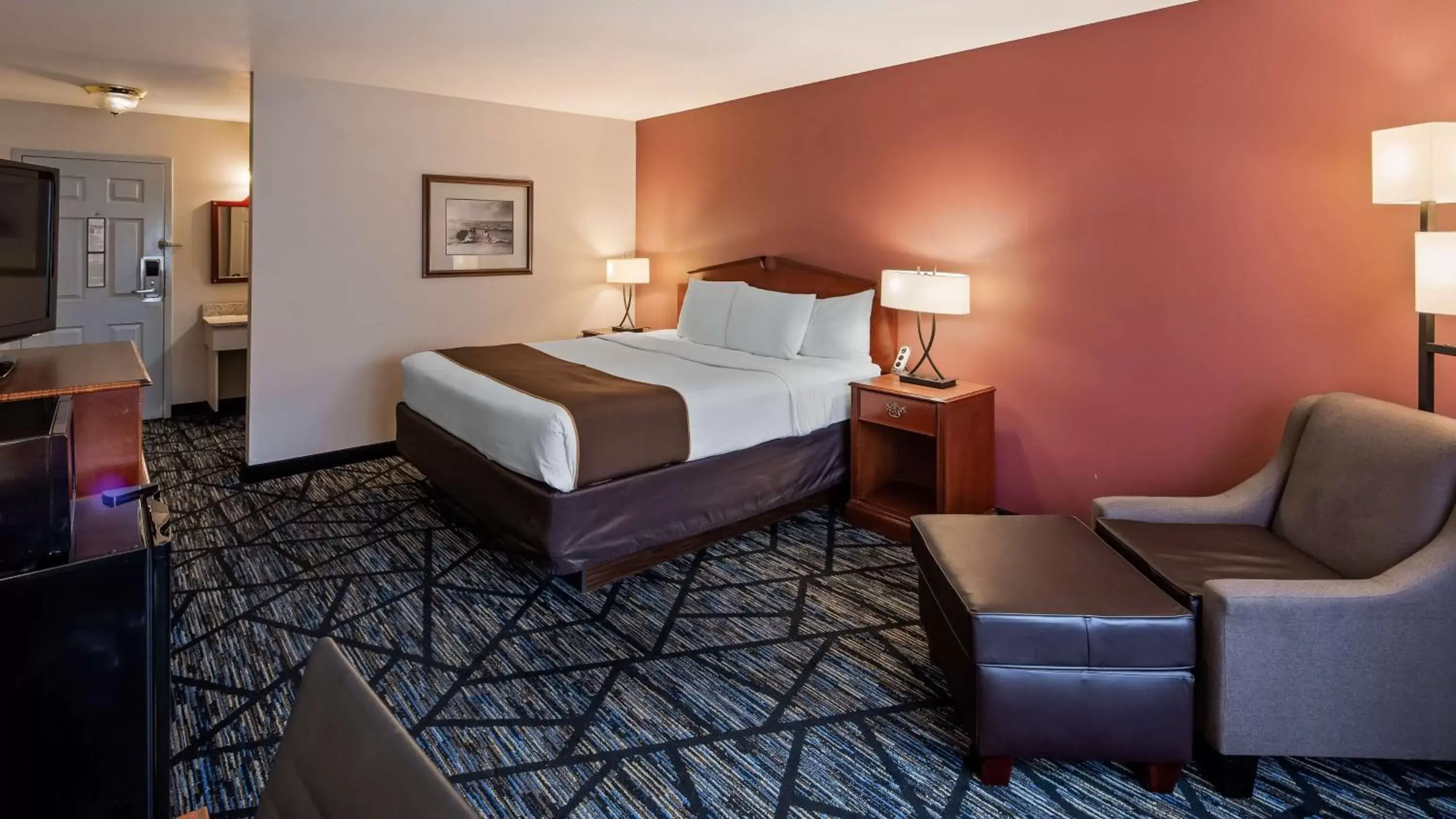 Bedroom, Bed in SureStay Plus Hotel by Best Western Auburn