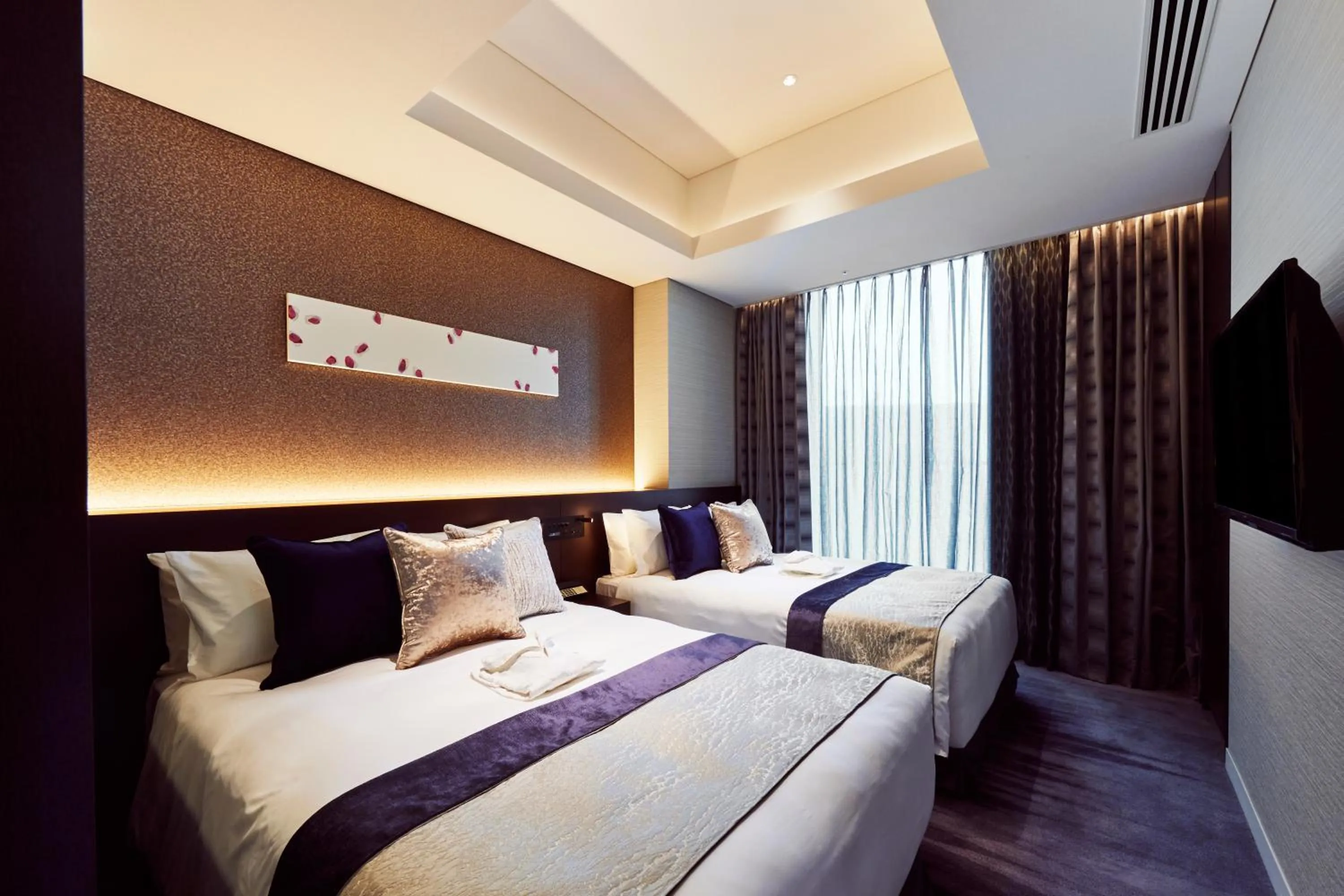 Bed in The Gate Hotel Tokyo by Hulic