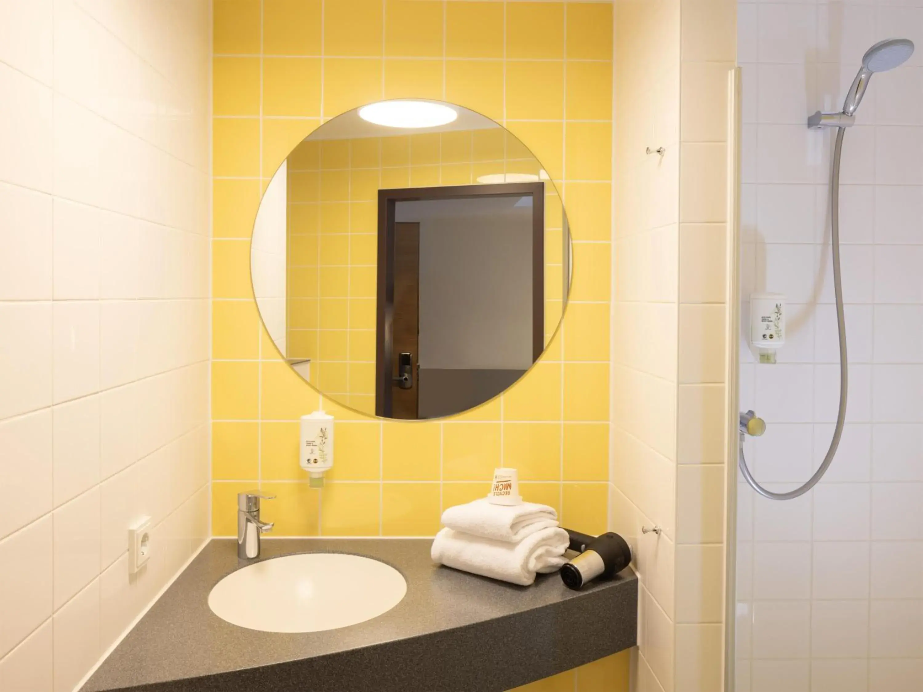 Shower, Bathroom in B&B Hotel Kiel-Wissenschaftspark