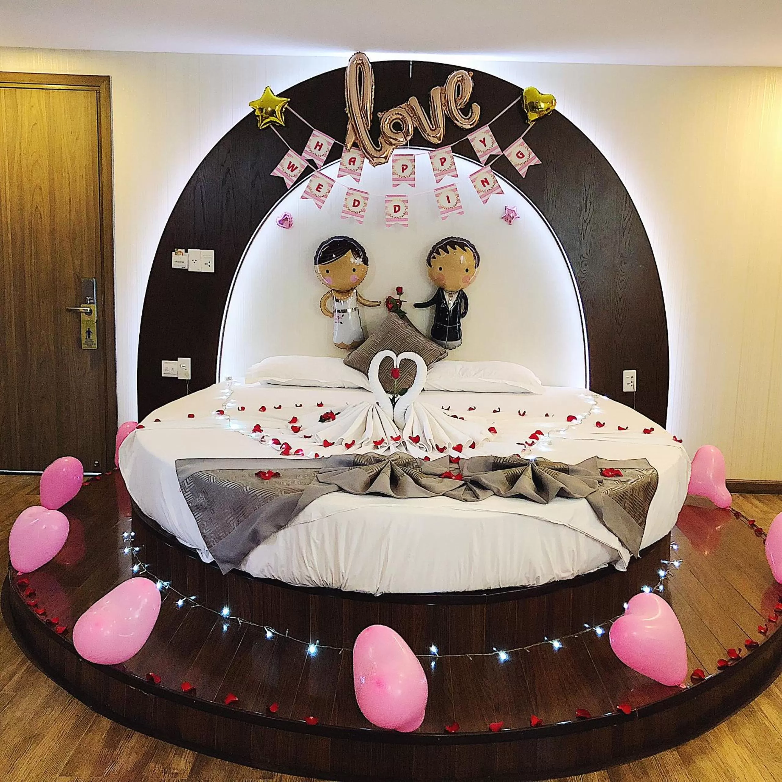 Bedroom in New Sun Hotel