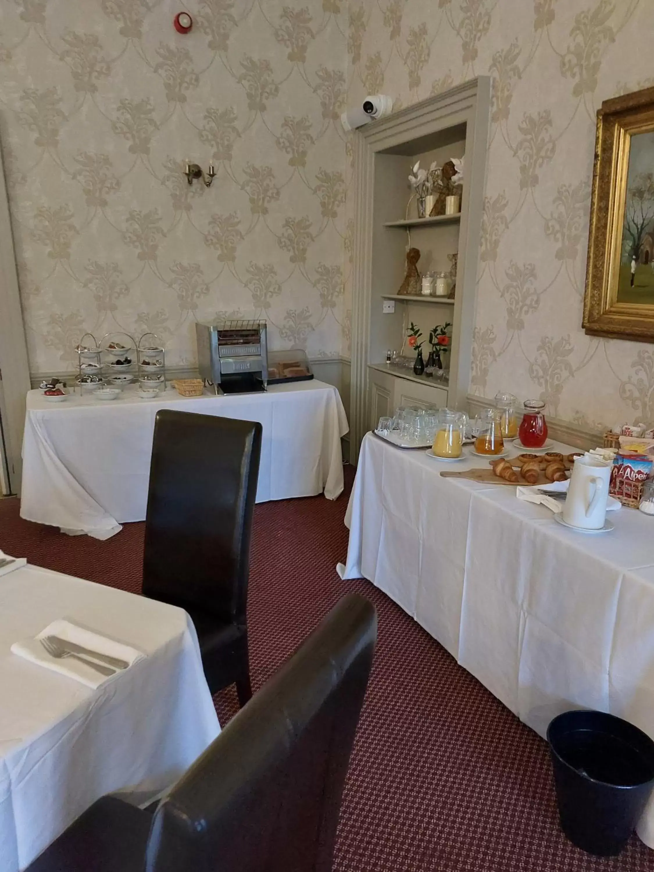 Breakfast, Restaurant/Places to Eat in Owston Hall Hotel