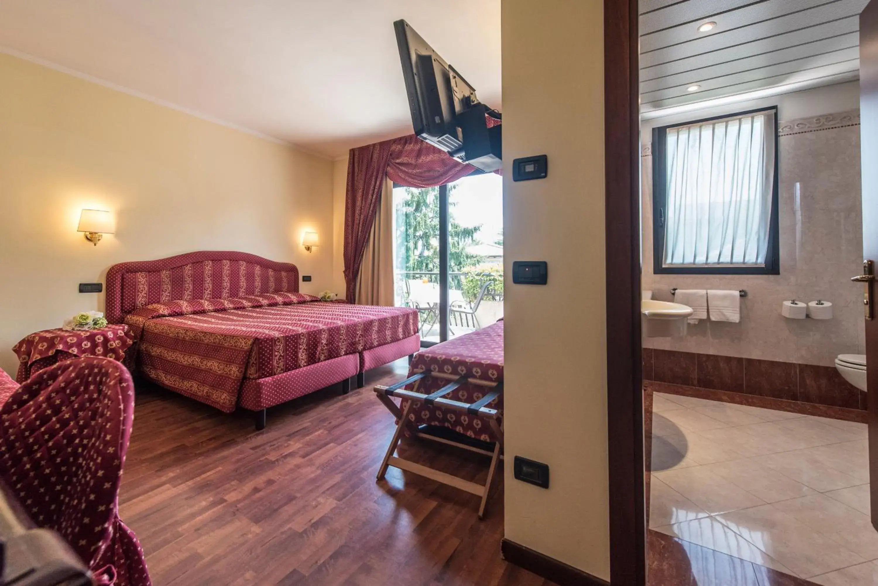 Bedroom in Admiral Hotel Villa Erme