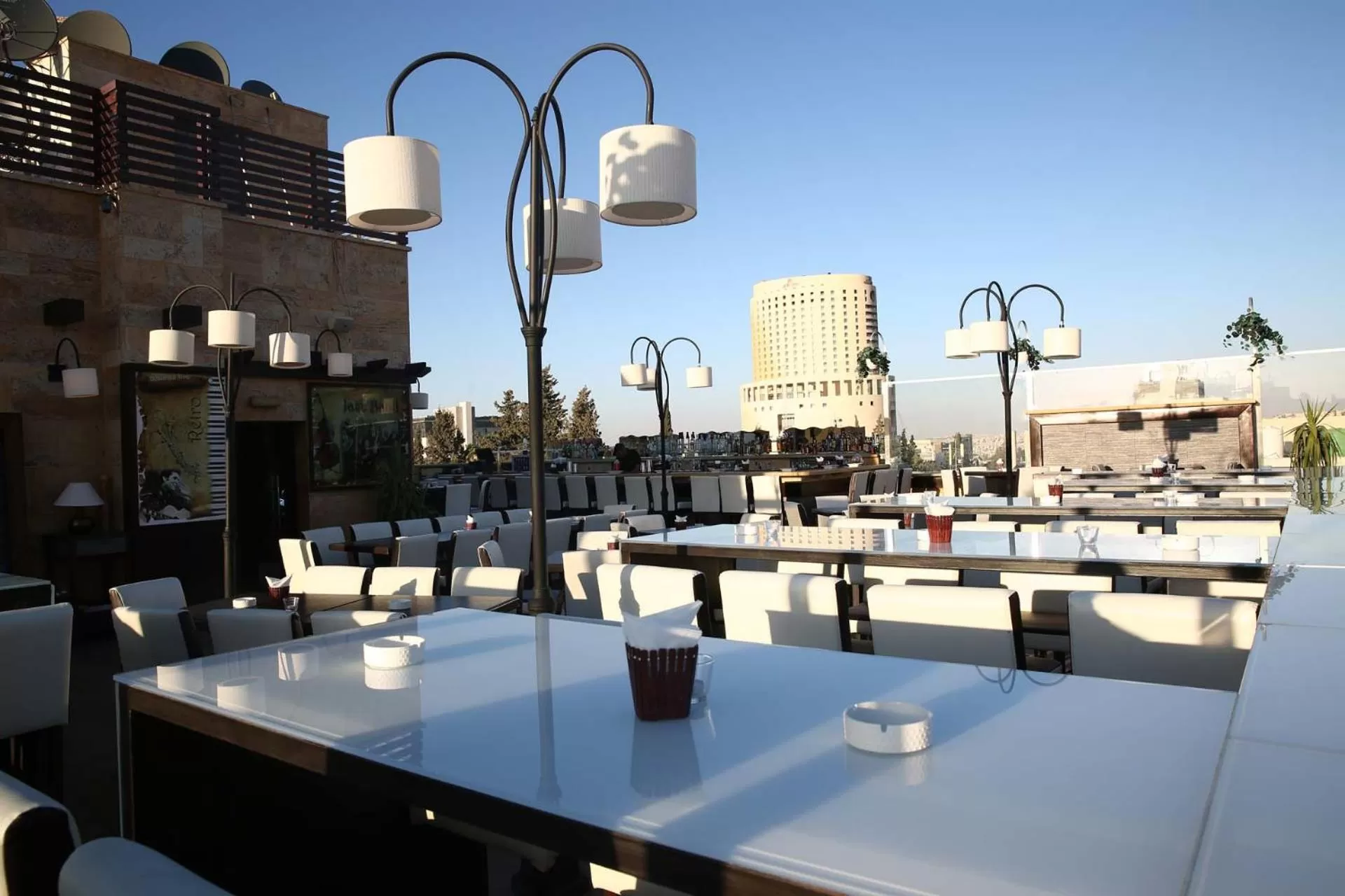 Restaurant/places to eat in Hisham Hotel