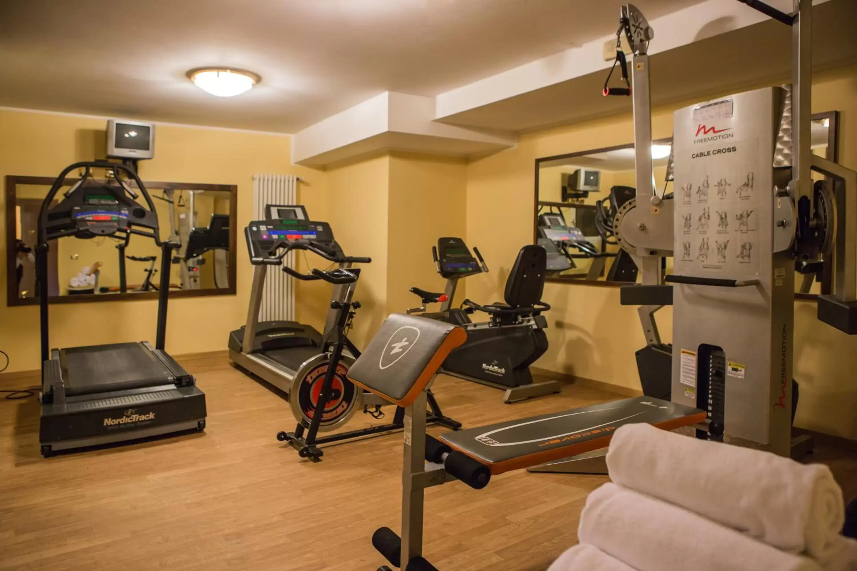 Fitness centre/facilities, Fitness Center/Facilities in Santa Barbara Hotel