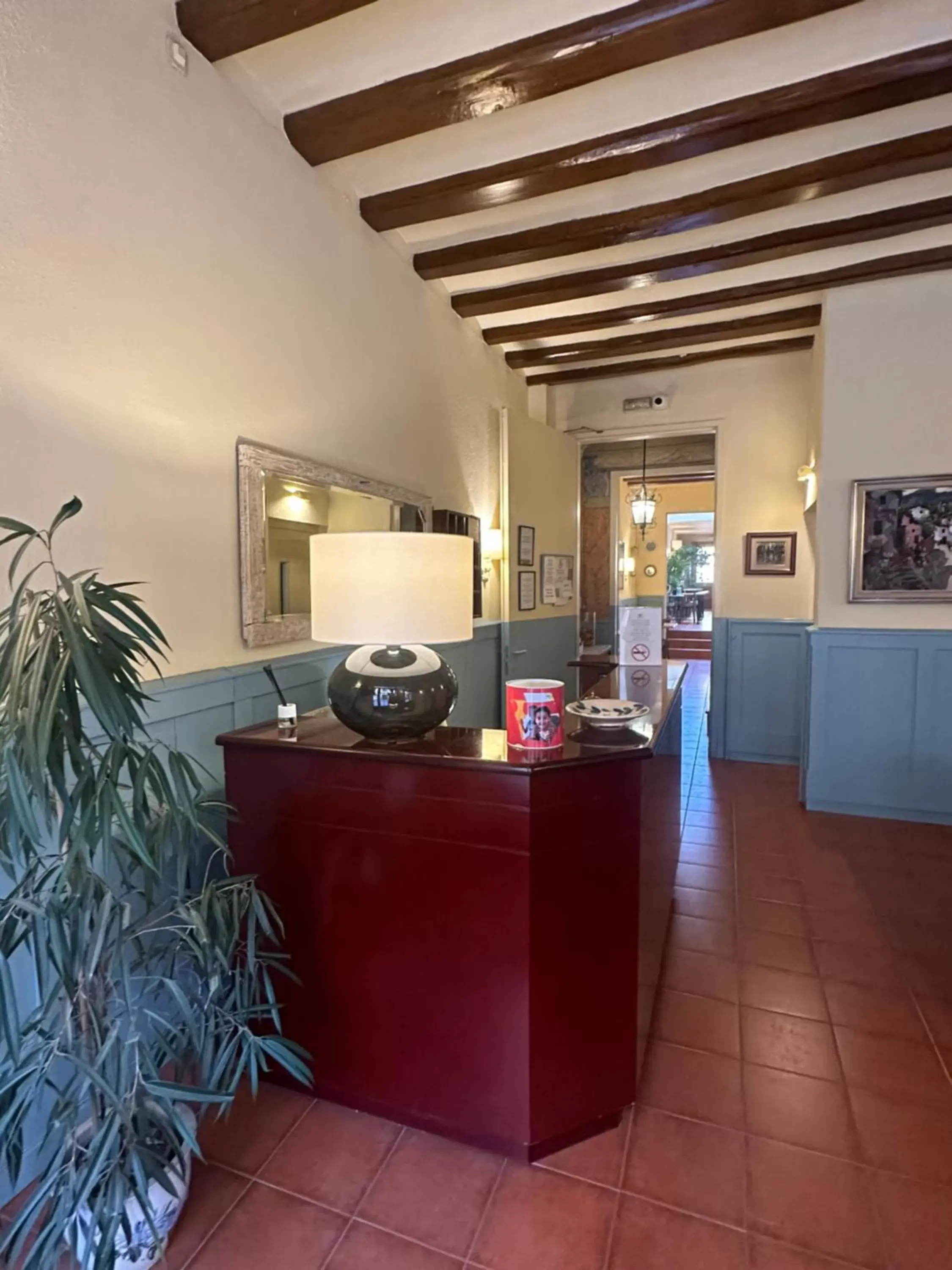Lobby or reception, Kitchen/Kitchenette in Hotel Torino