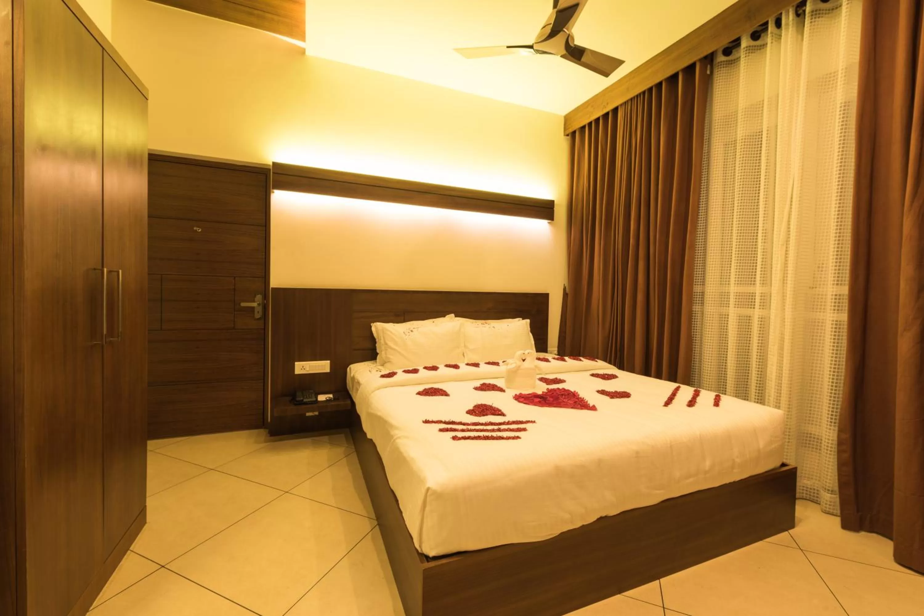 Bed in Trivers Resort Munnar