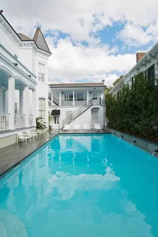 Swimming Pool in Melrose Mansion Suites
