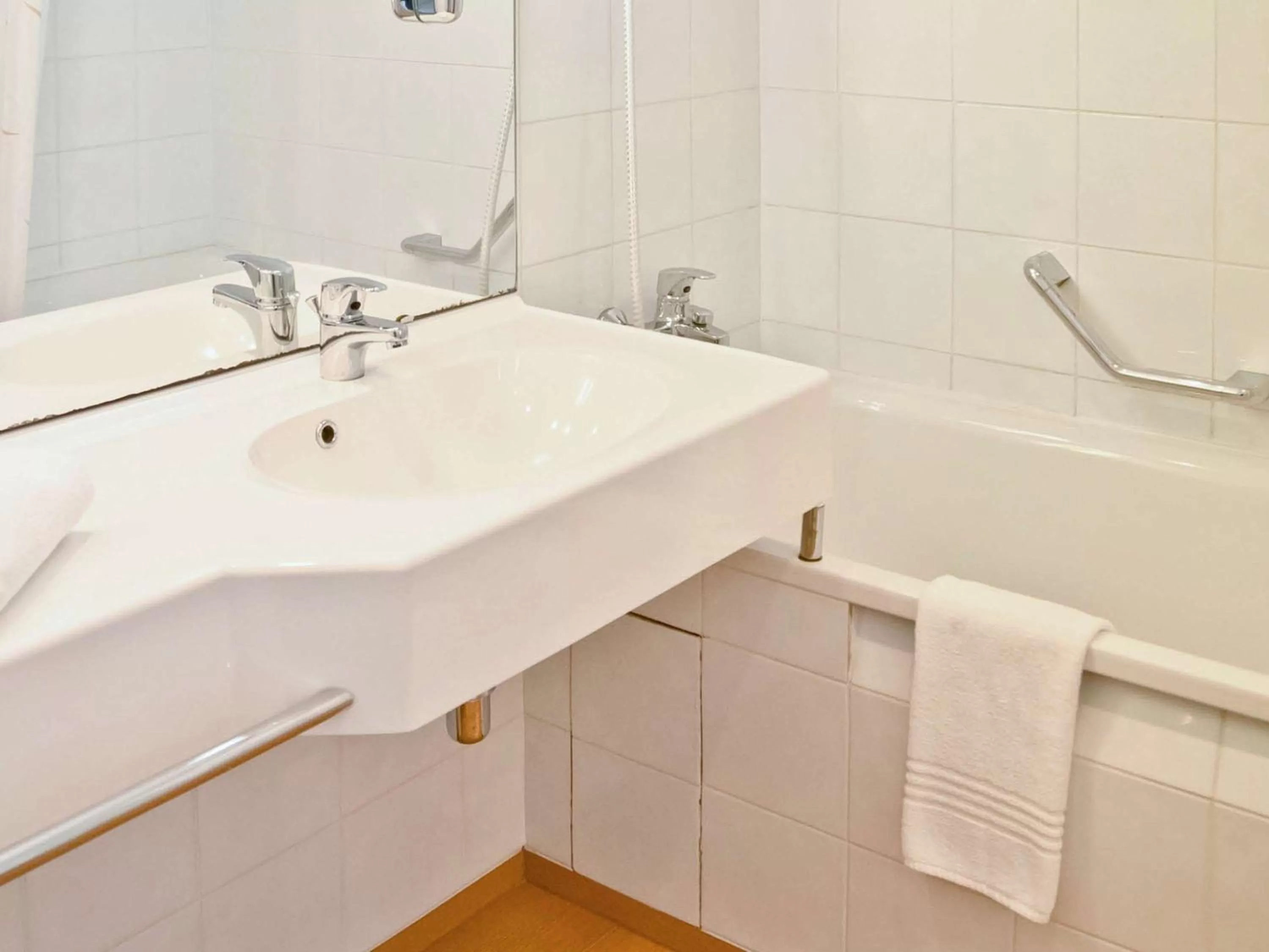 Photo of the whole room in Novotel Poznań Malta