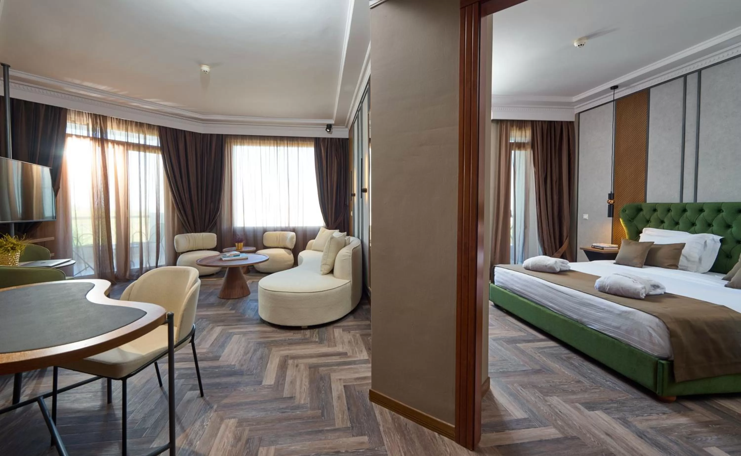 Junior Suite in Royal Hotel Thessaloniki