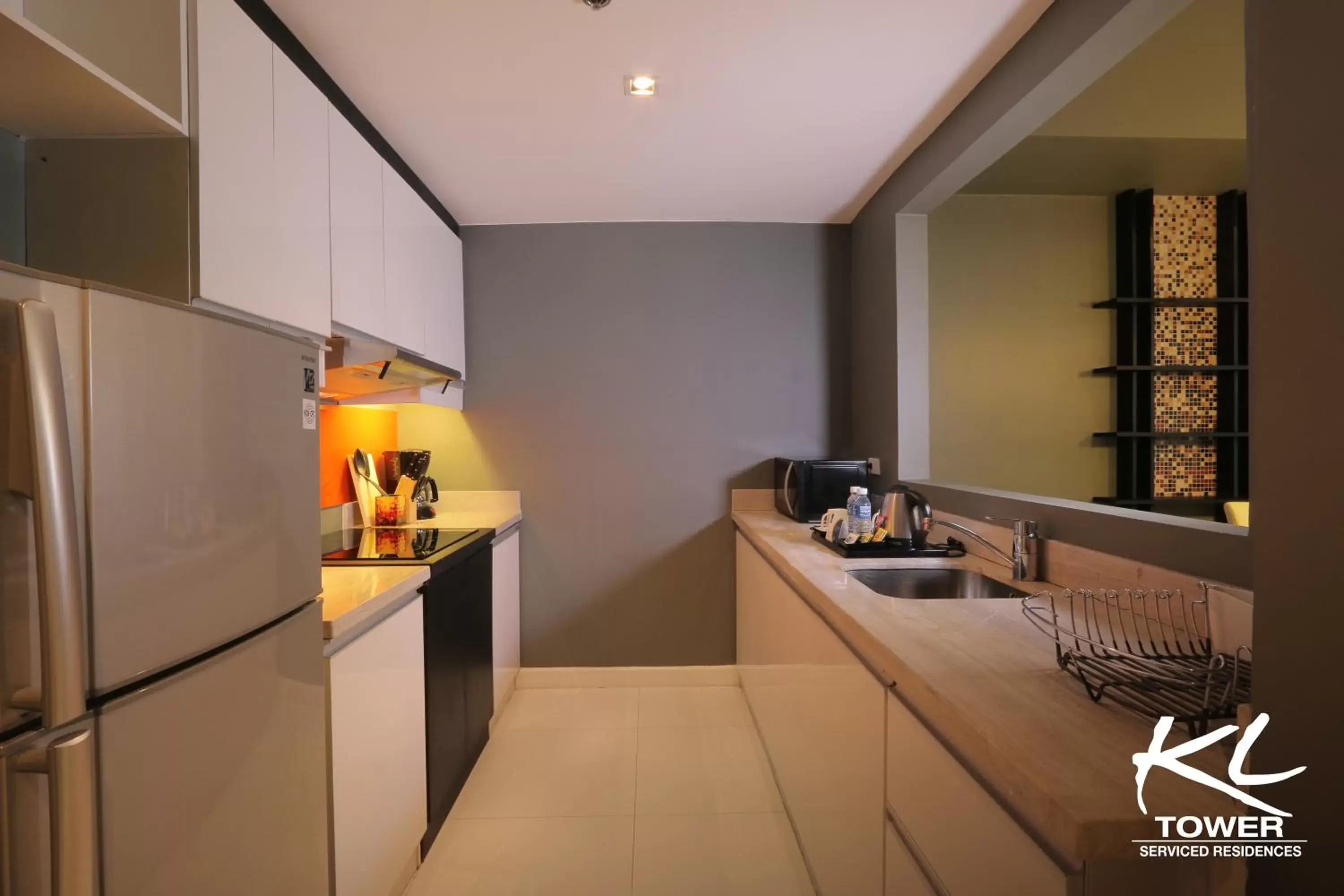 Kitchen or kitchenette, Kitchen/Kitchenette in KL Serviced Residences Managed by HII