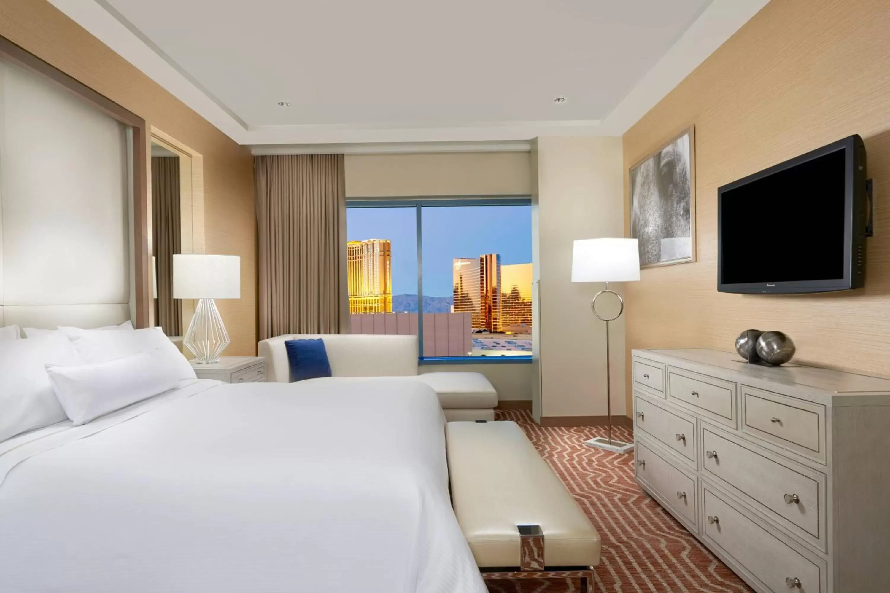 Bedroom in The Westin Las Vegas Hotel & Spa