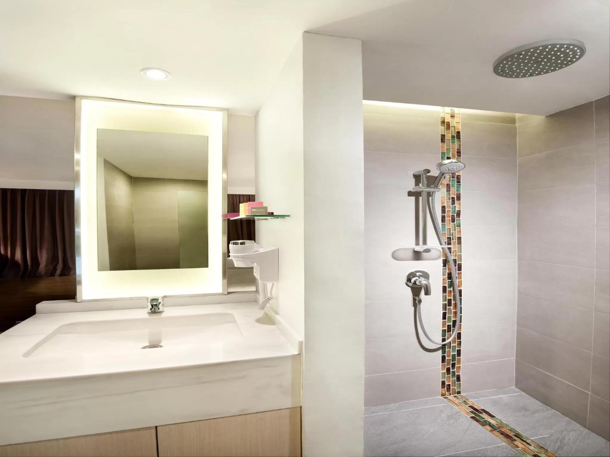 Bathroom in Ibis Styles Jakarta Airport