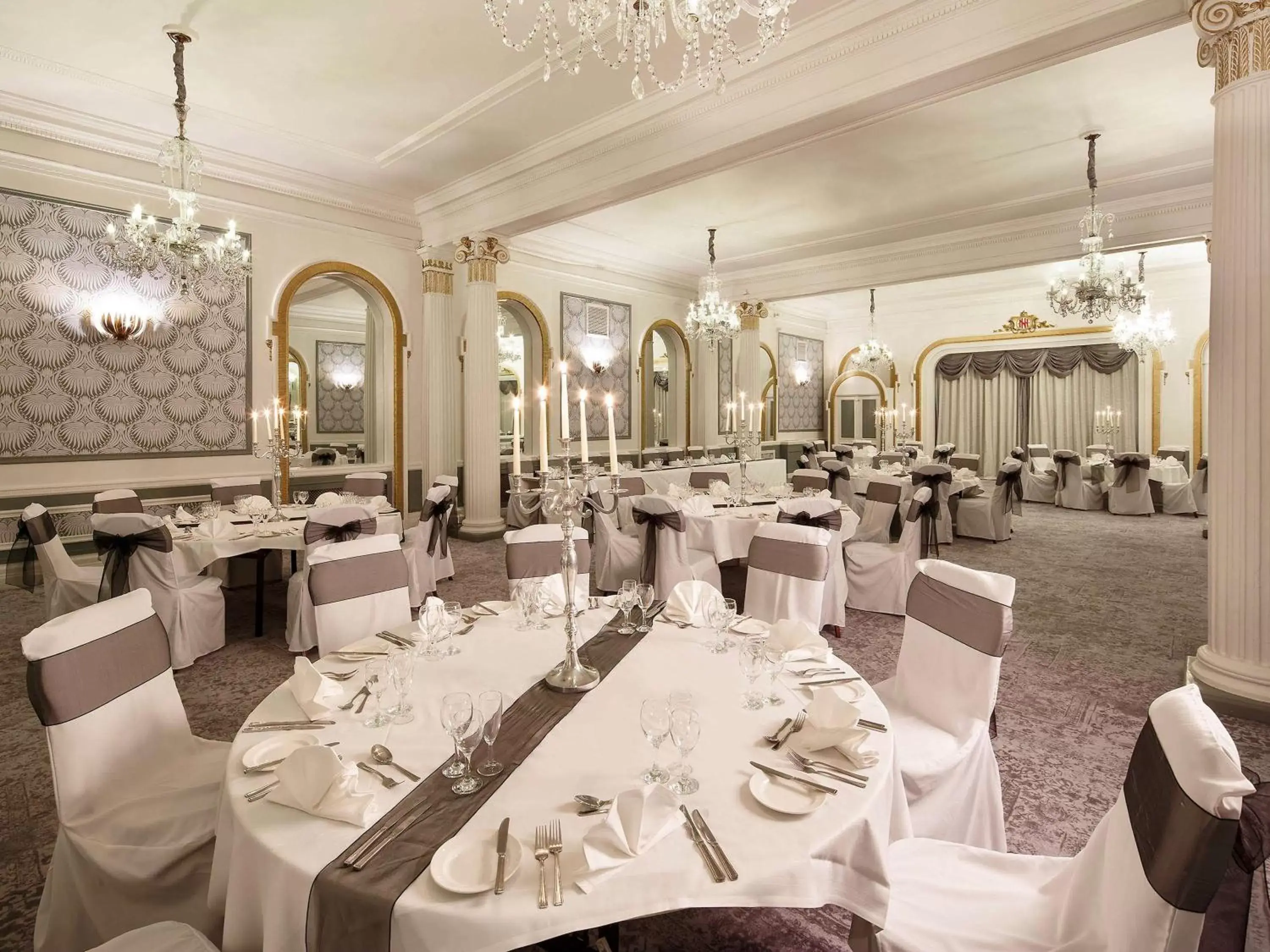 Other, Restaurant/Places to Eat in Mercure Brighton Seafront Hotel