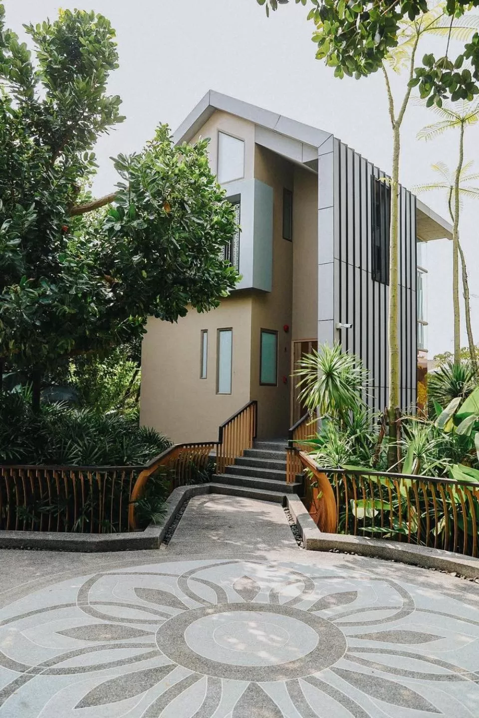 Property building in W1Bangkoknoi Hotel