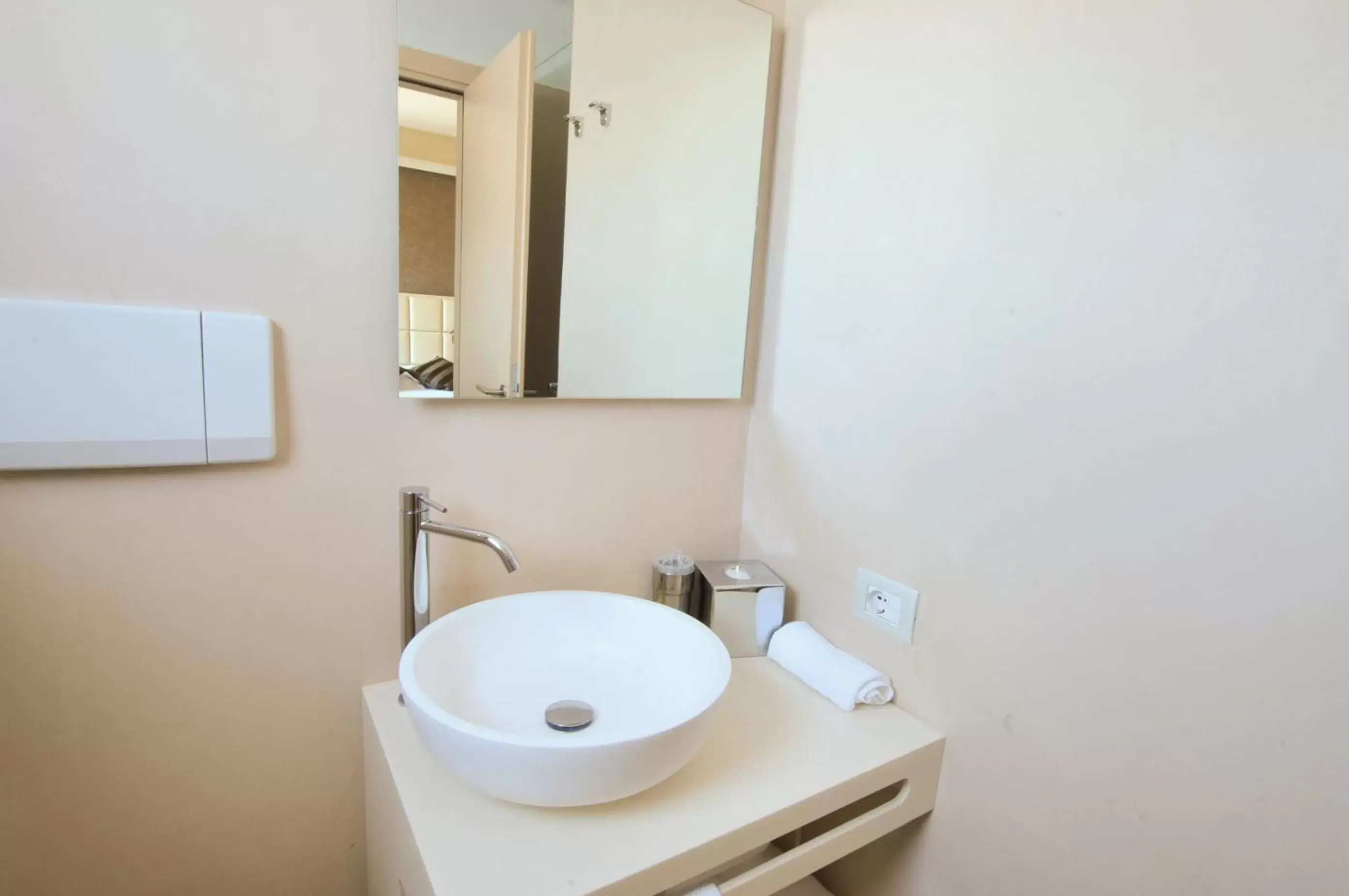 Bathroom in Hotel Dori