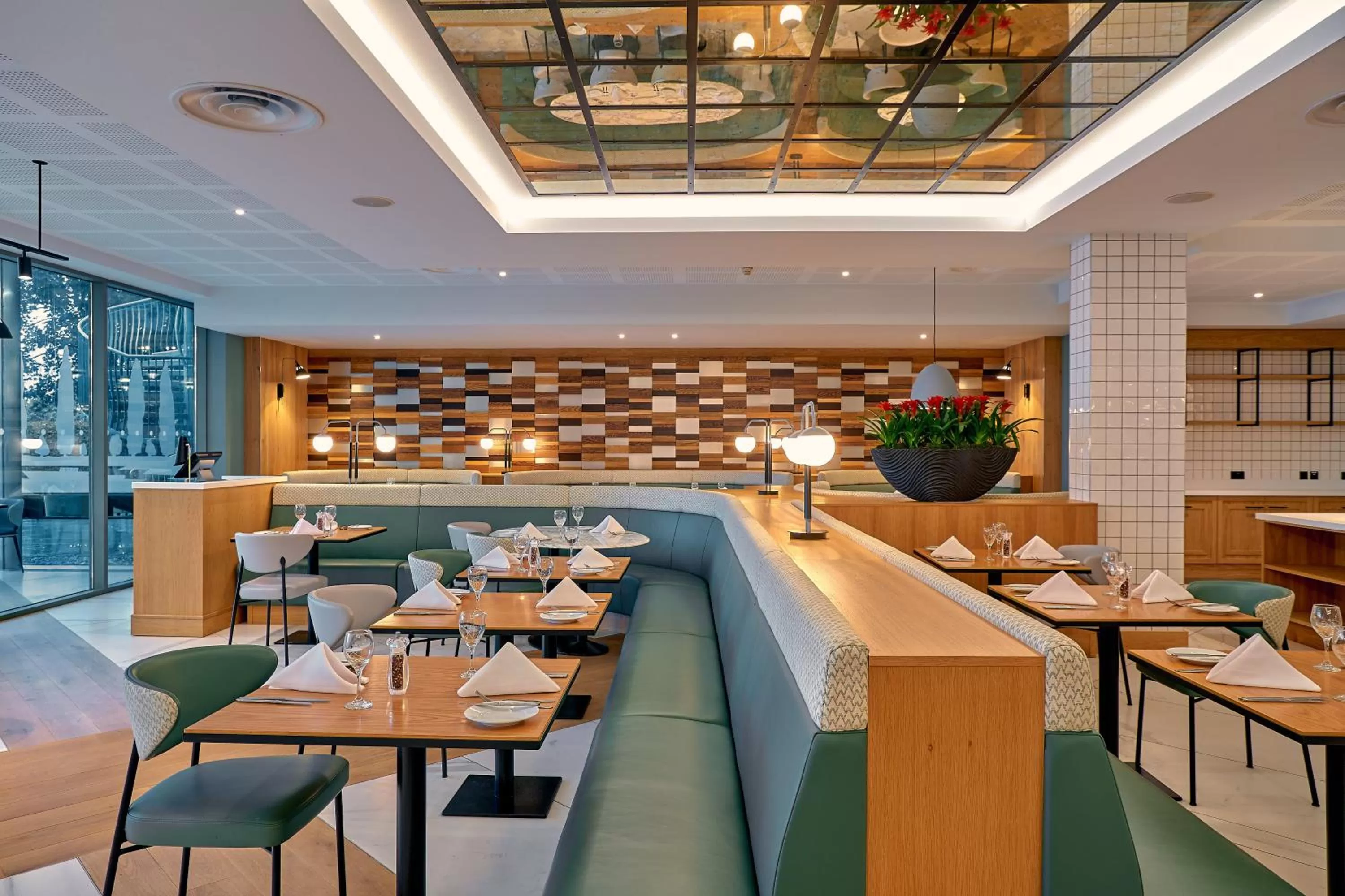 Breakfast in Crowne Plaza Marlow by IHG