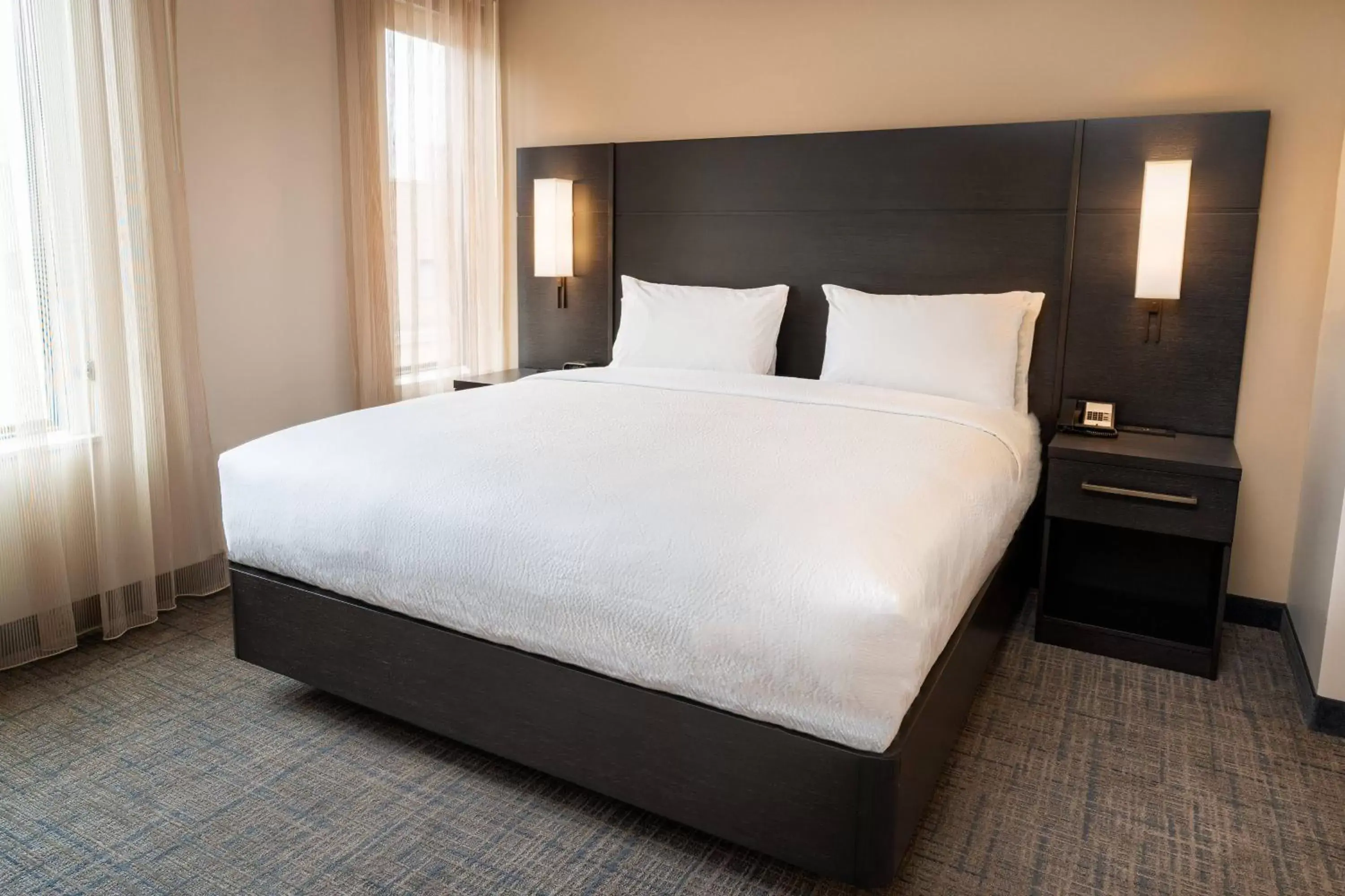 Bedroom, Bed in Residence Inn by Marriott Grand Rapids Downtown