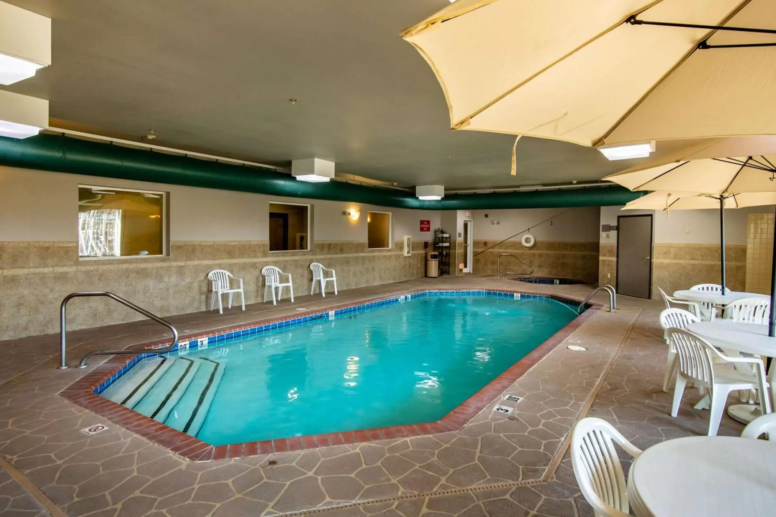 Activities, Swimming Pool in Country Inn & Suites by Radisson, El Dorado, AR