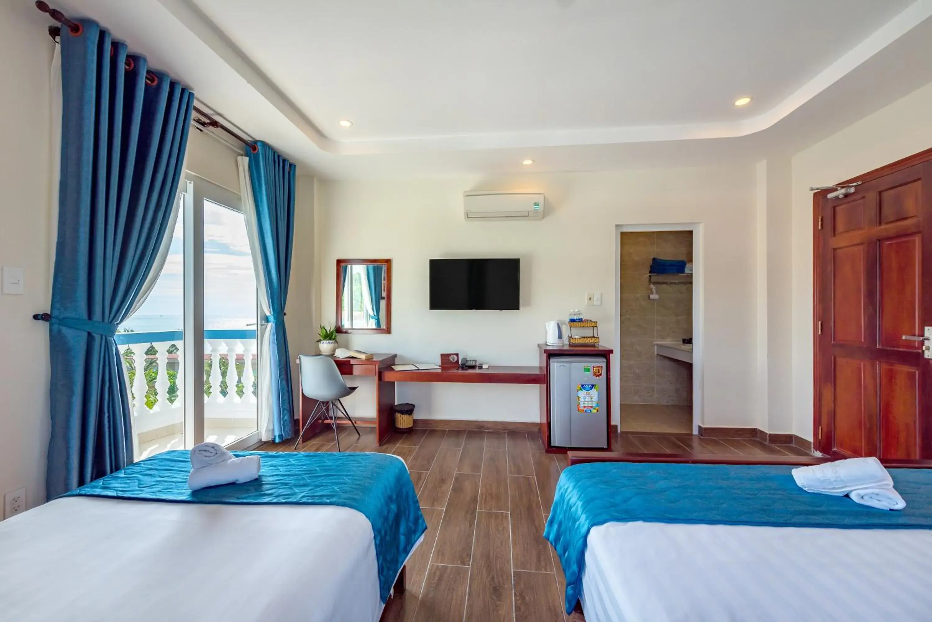Communal lounge/ TV room, Bed in Brenta Phu Quoc Hotel