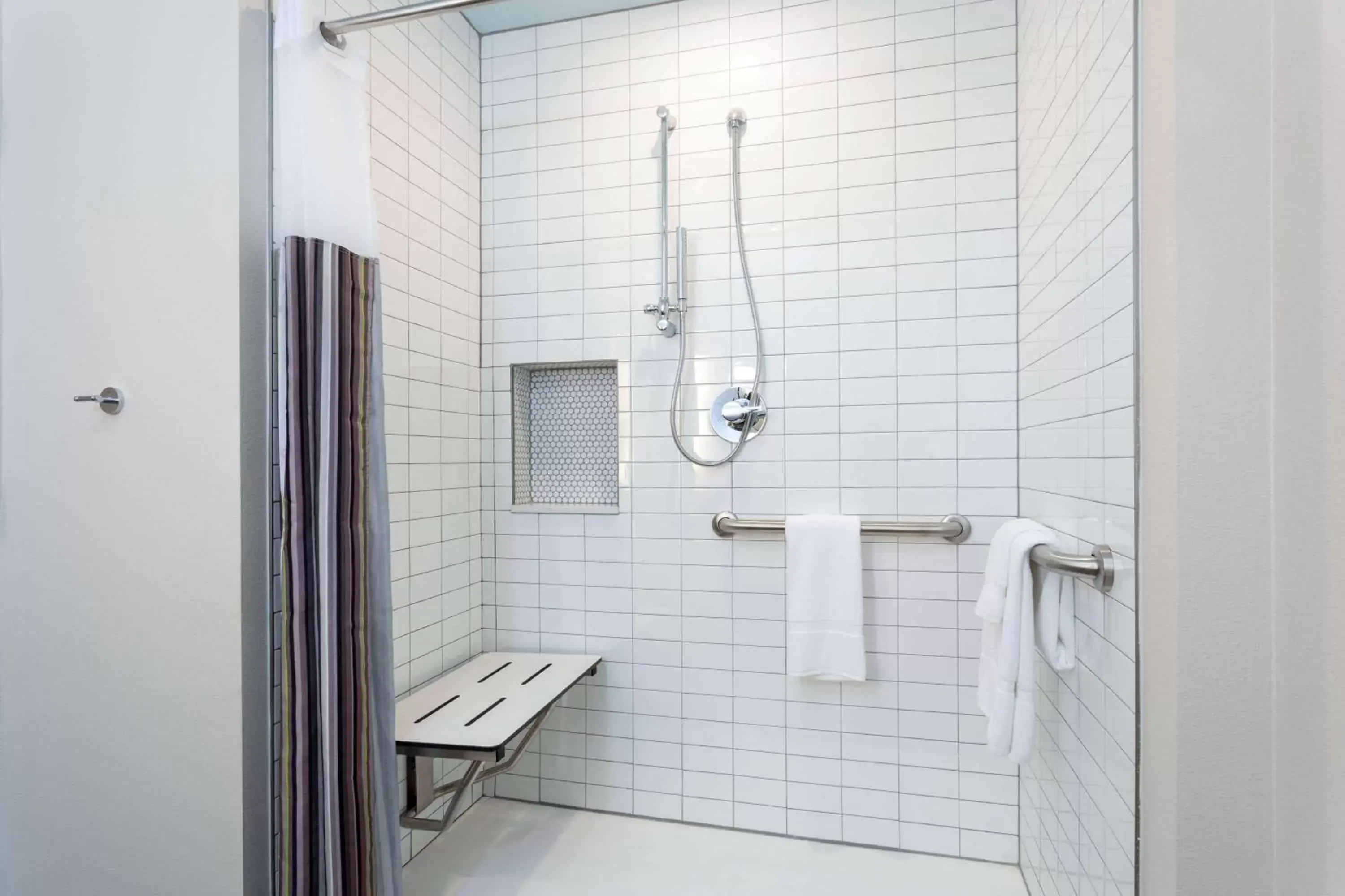 Shower, Bathroom in TRYP by Wyndham Orlando